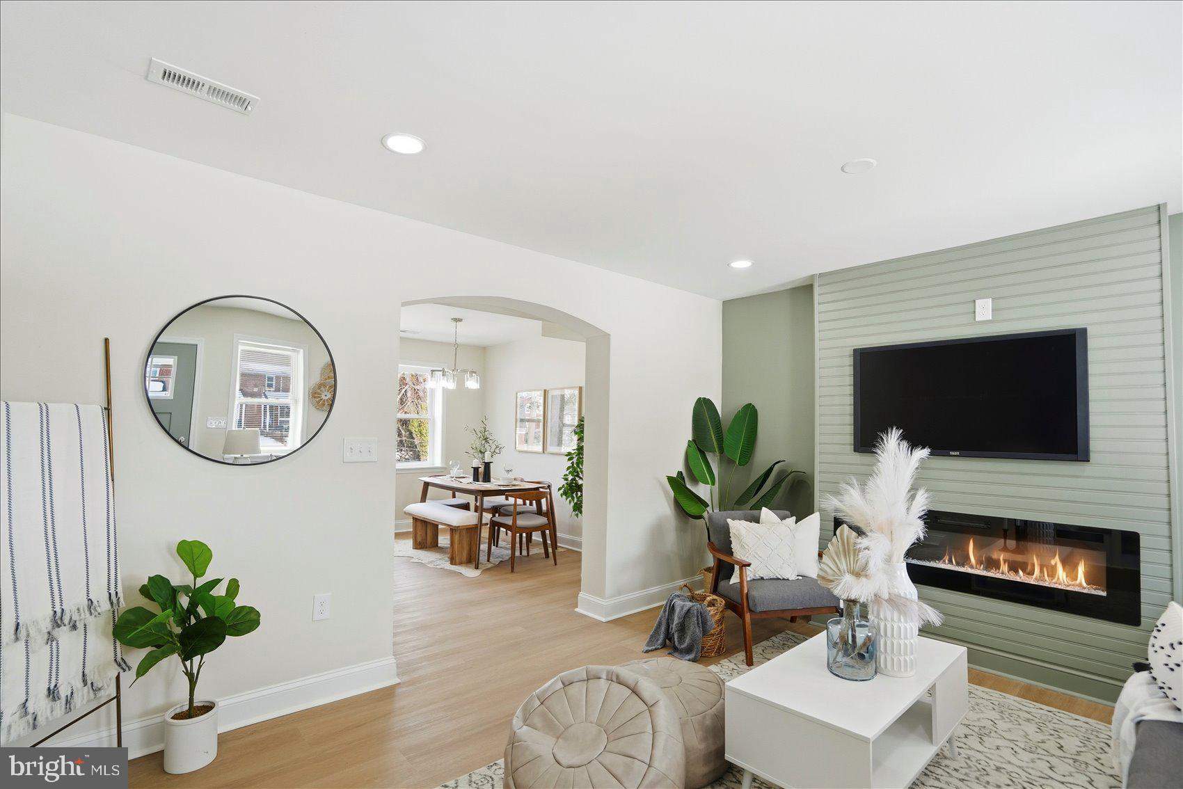 IDLEWOOD - Residential