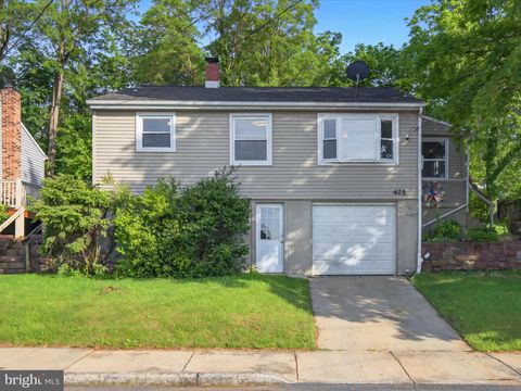 Photo of 425 Howard Avenue, EPHRATA, PA 17522 (MLS # PALA2069104)