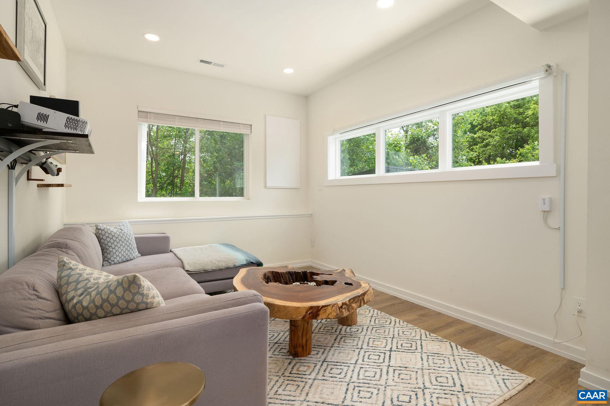 BELMONT - Residential