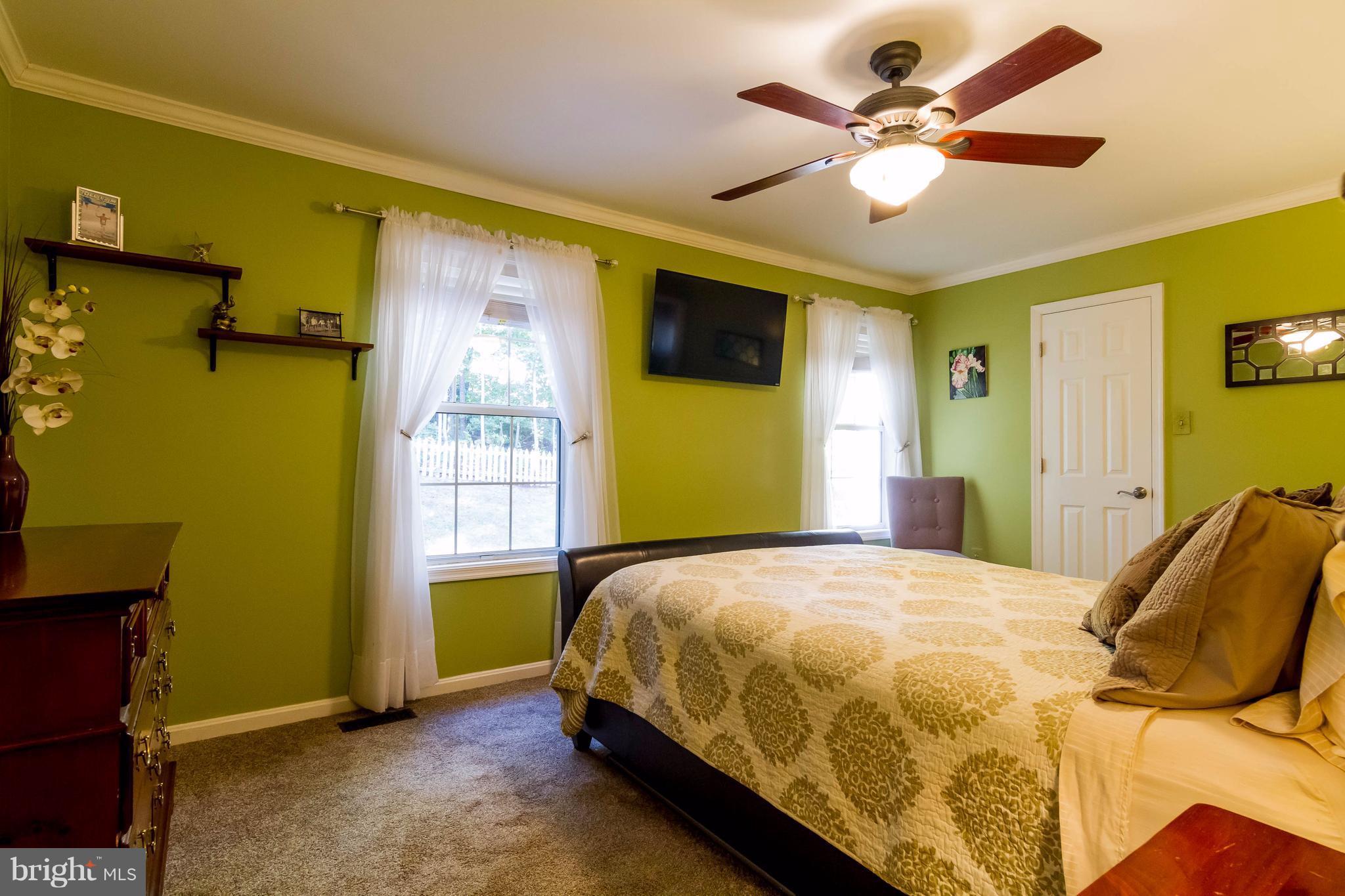 MEADOWOOD PARK - Residential