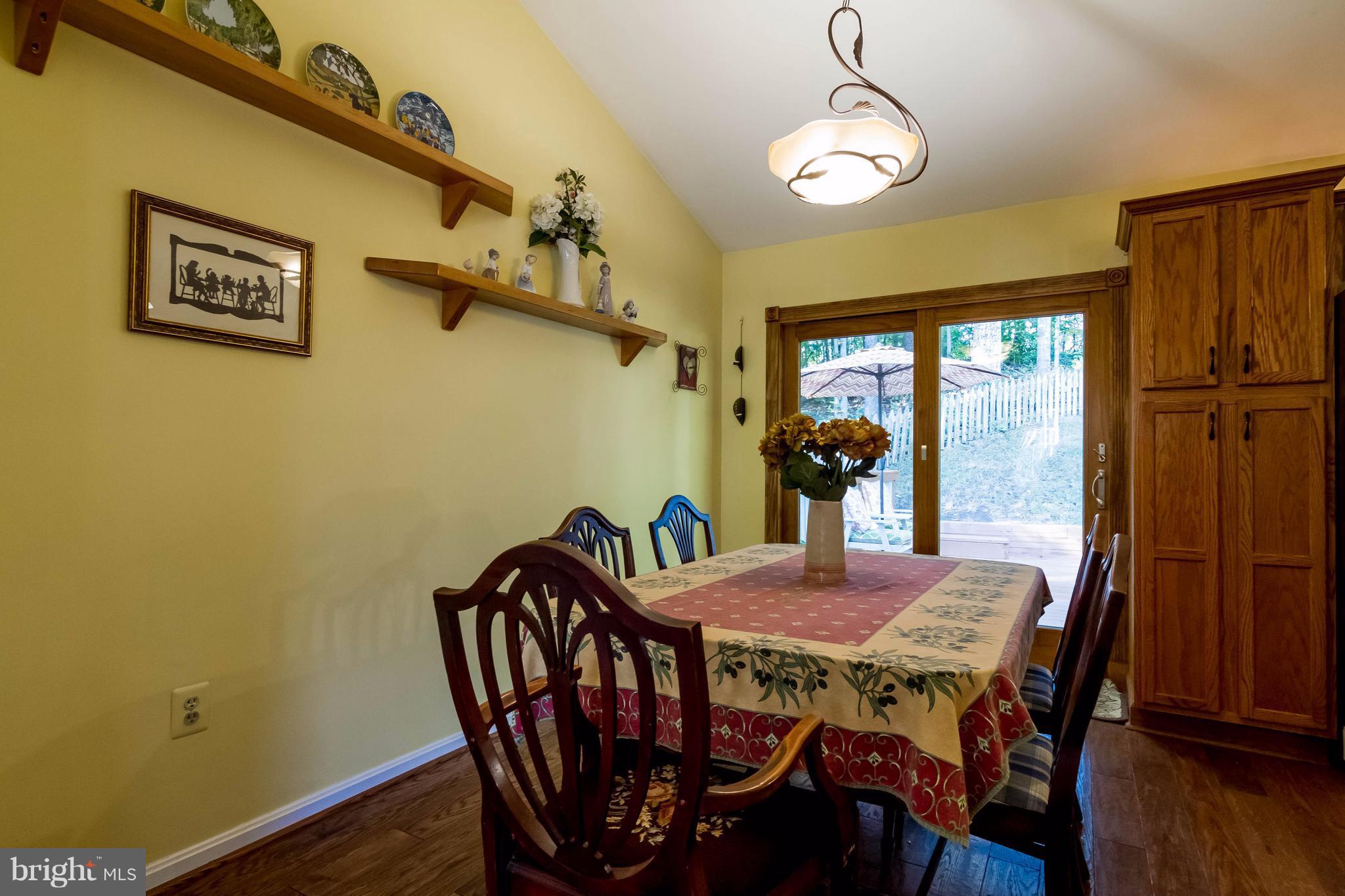 MEADOWOOD PARK - Residential