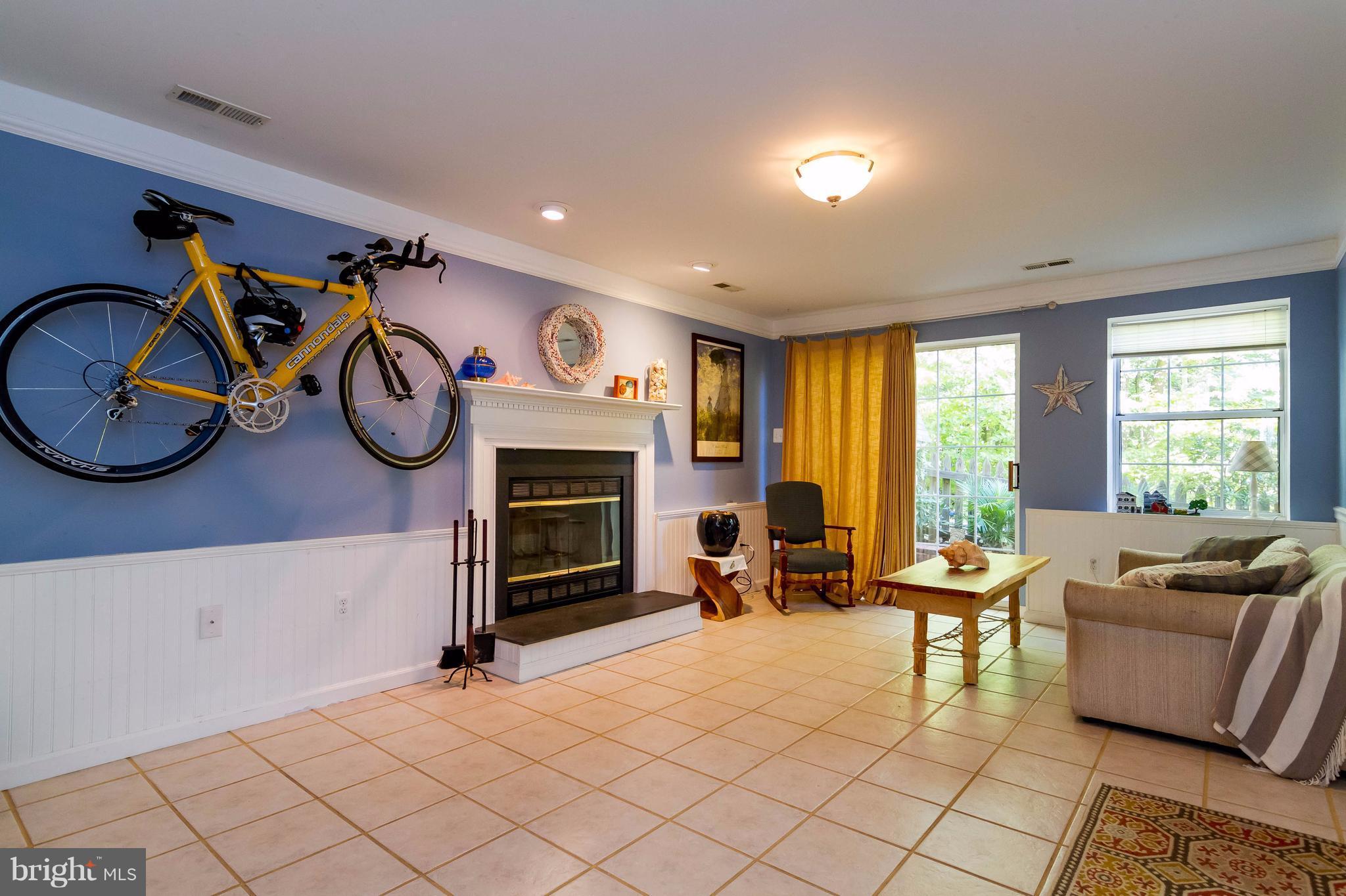 MEADOWOOD PARK - Residential