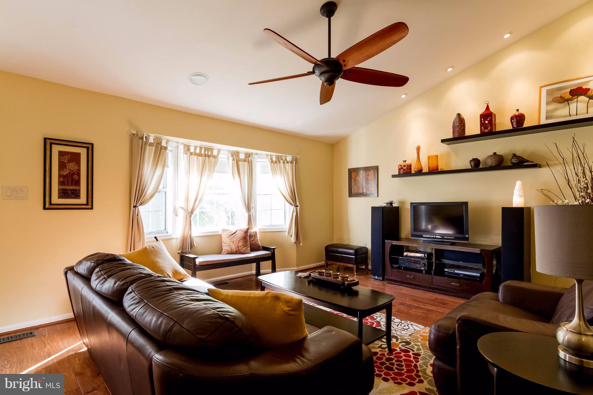 MEADOWOOD PARK - Residential