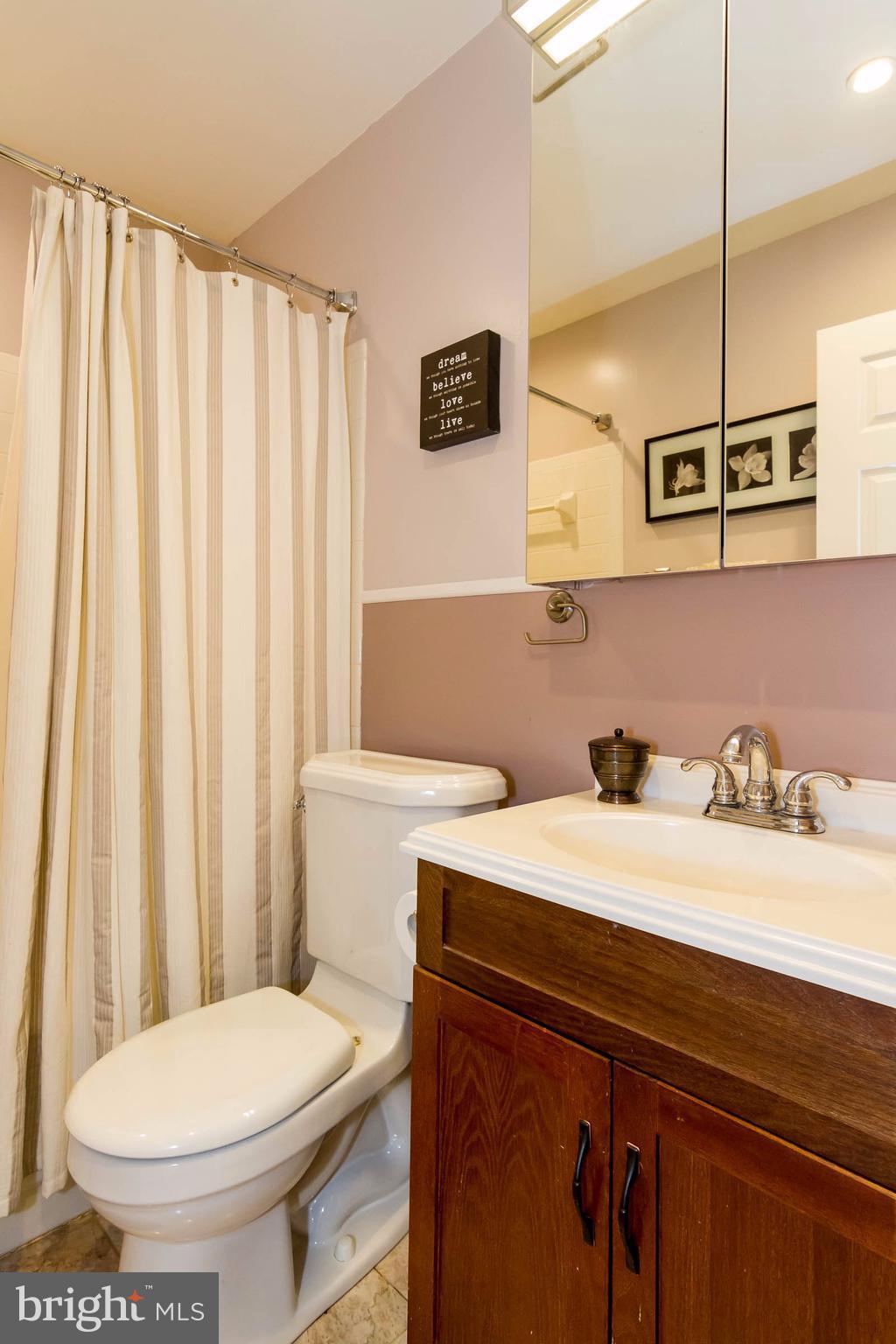 MEADOWOOD PARK - Residential