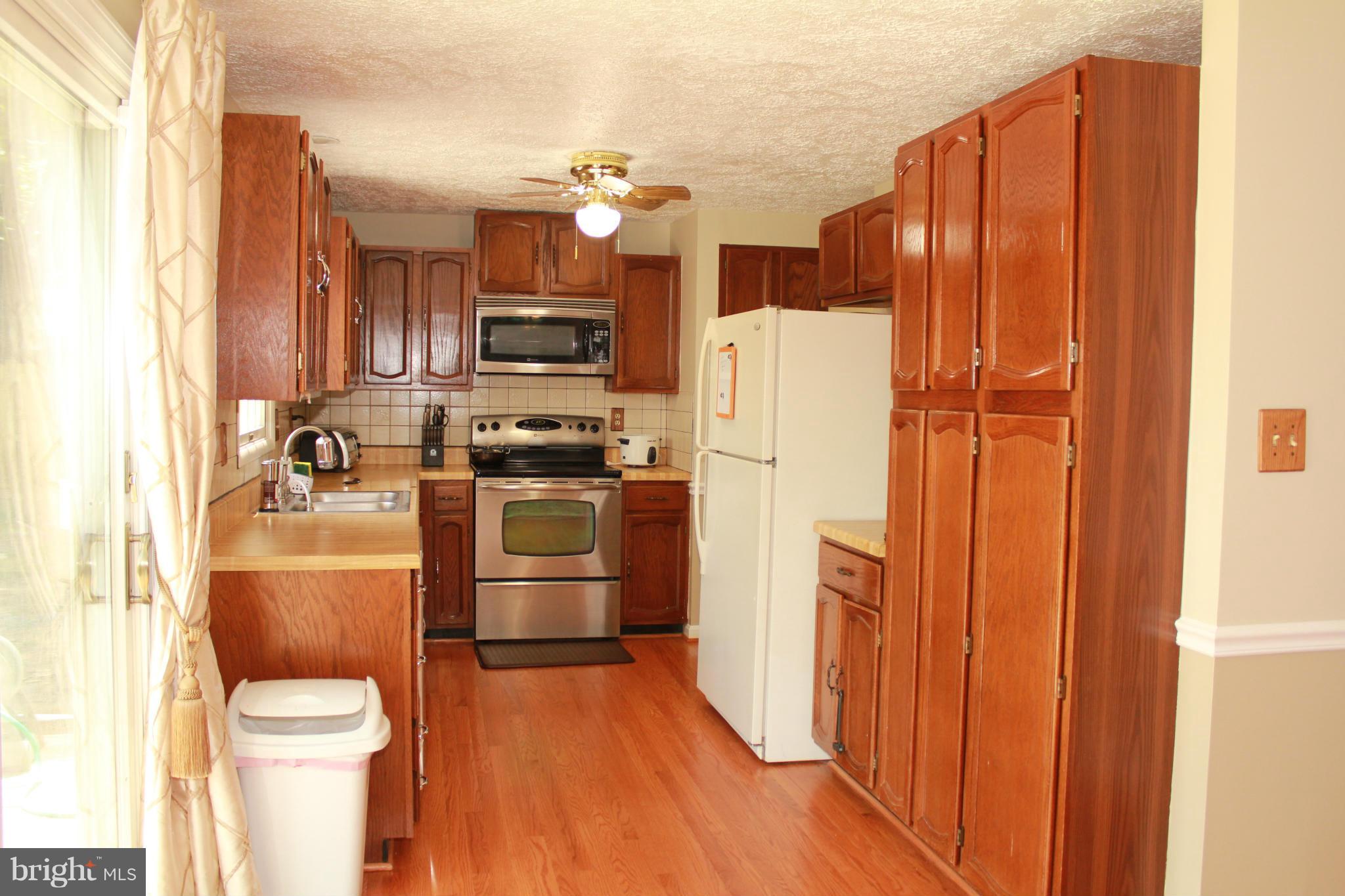 FLOWER HILL - Residential Lease