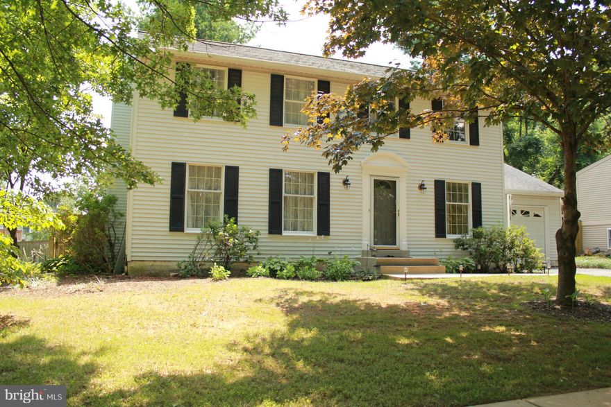 This well designed house feels larger than its actual size. dining and family rooms add to the ambiance of comfortable living. Finished basement wired for  surround sound system and full bathroom.Tastefully decorated,newer appliances. Great schools and neighborhood. Fenced backyard. Community pool and amenities. Close to shopping and metro.