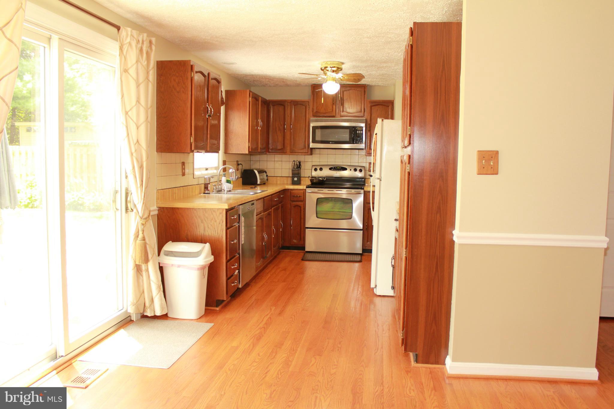 FLOWER HILL - Residential Lease