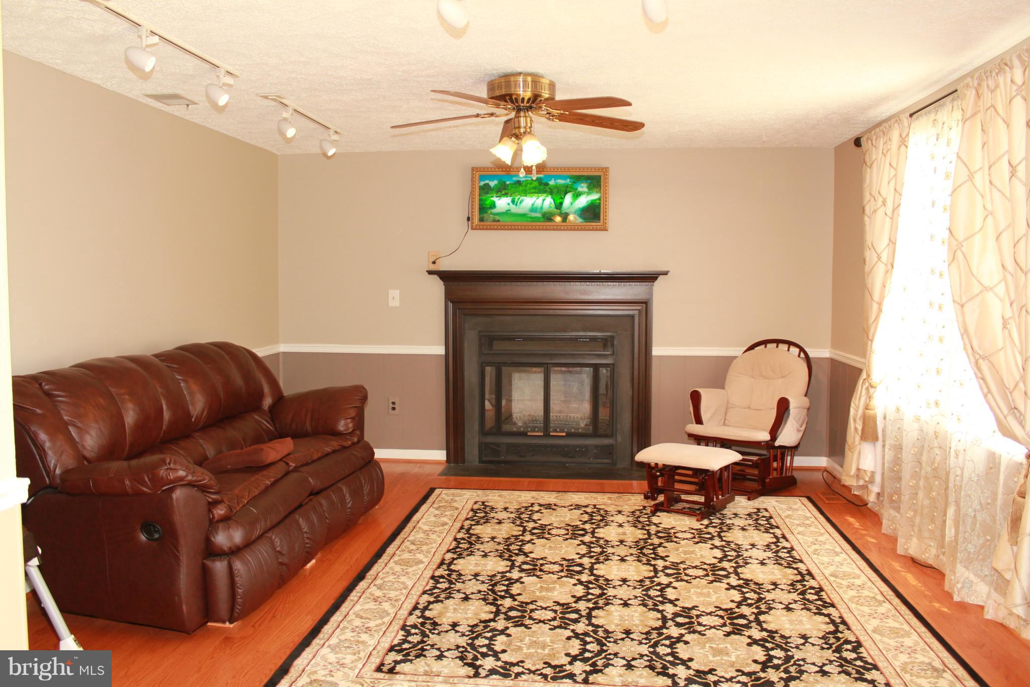 FLOWER HILL - Residential Lease