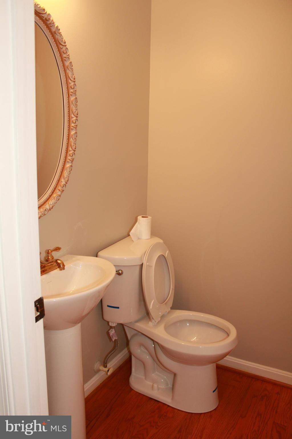 FLOWER HILL - Residential Lease