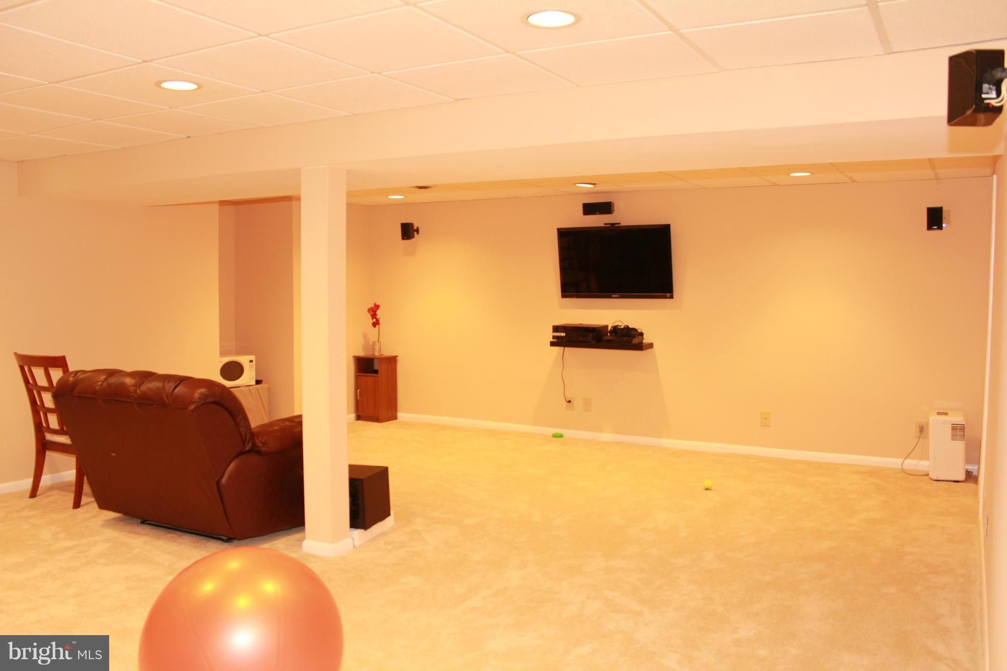 FLOWER HILL - Residential Lease