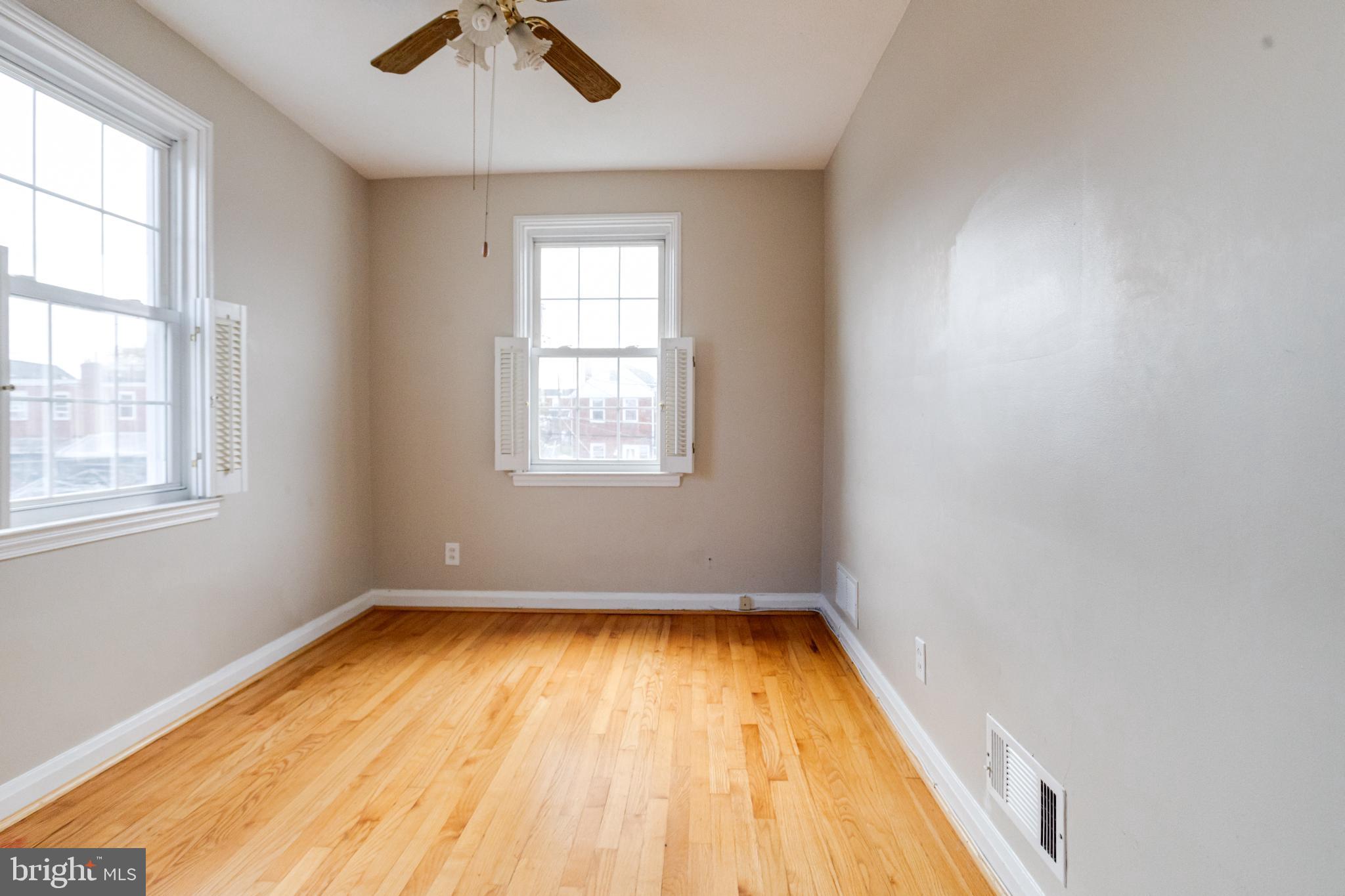 BEVERLY HILLS - Residential