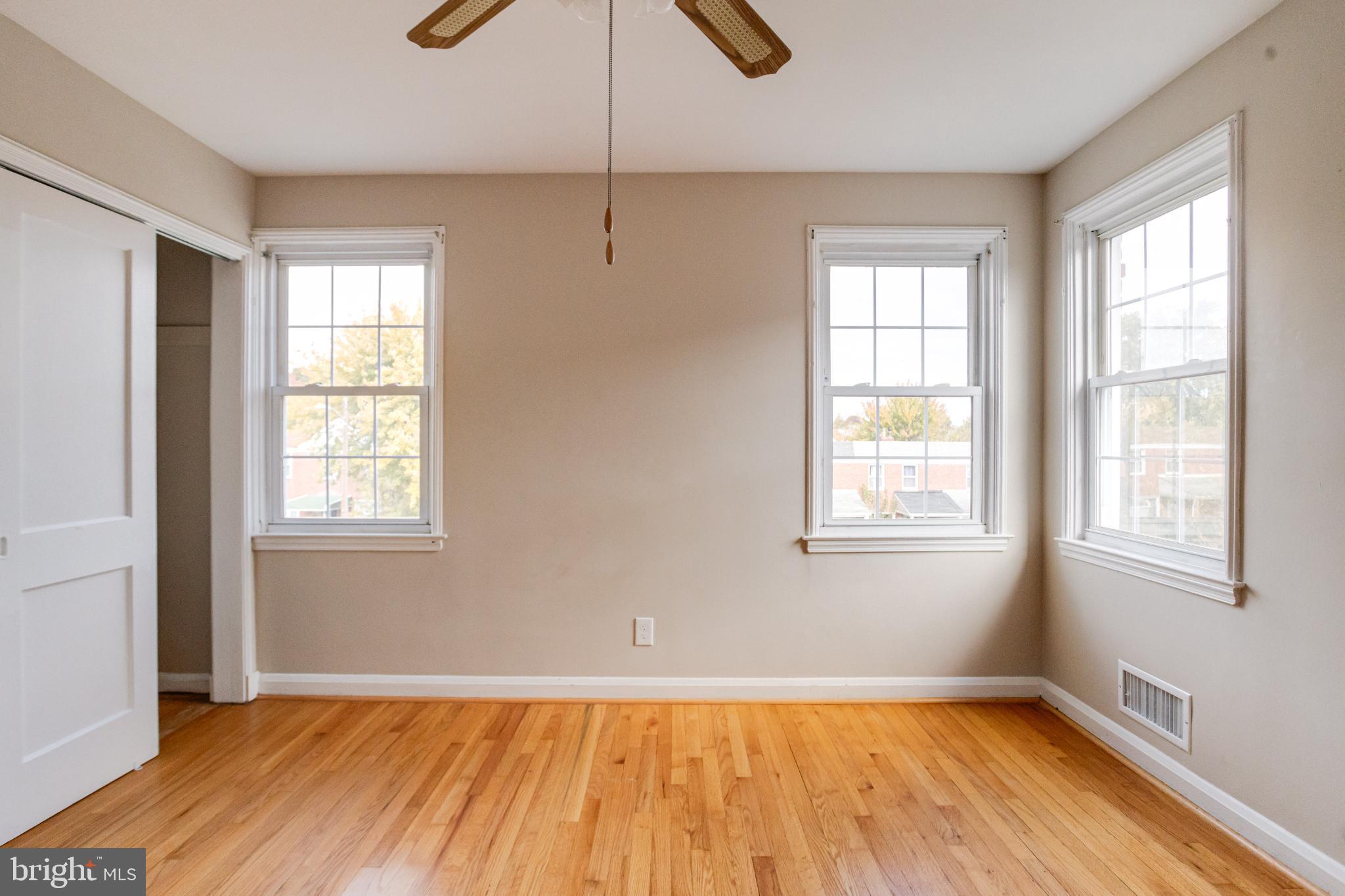 BEVERLY HILLS - Residential