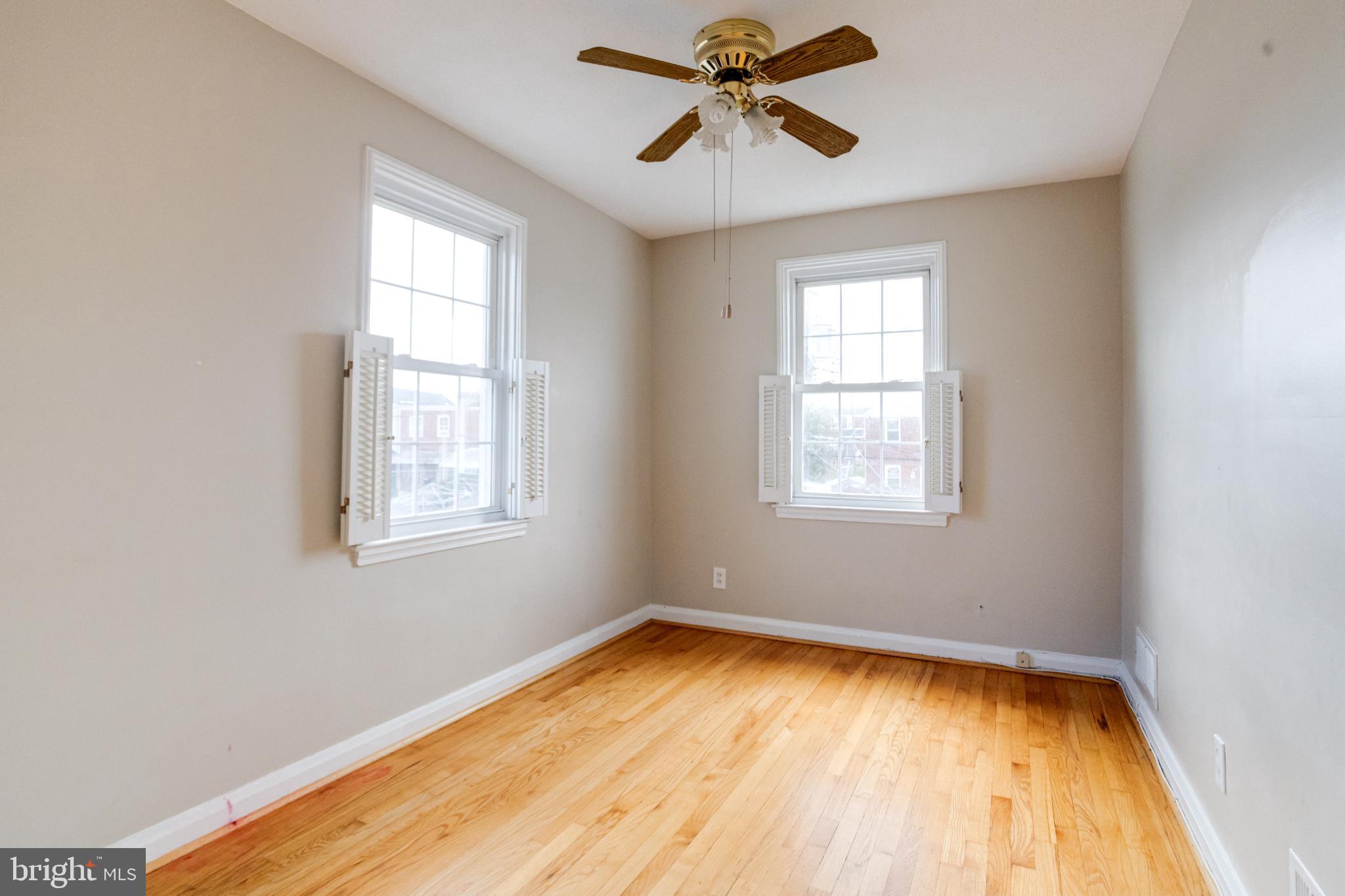 BEVERLY HILLS - Residential