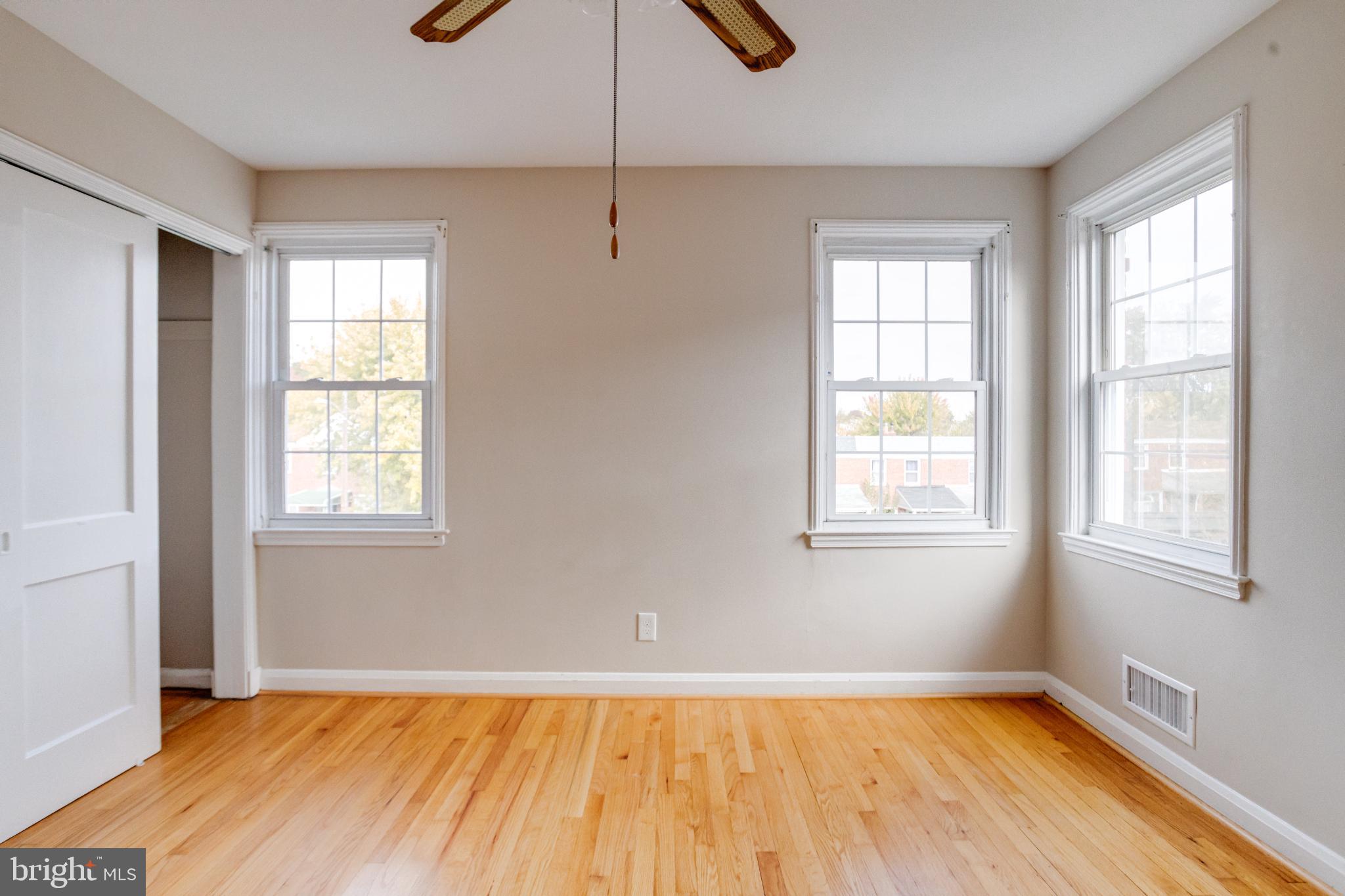 BEVERLY HILLS - Residential