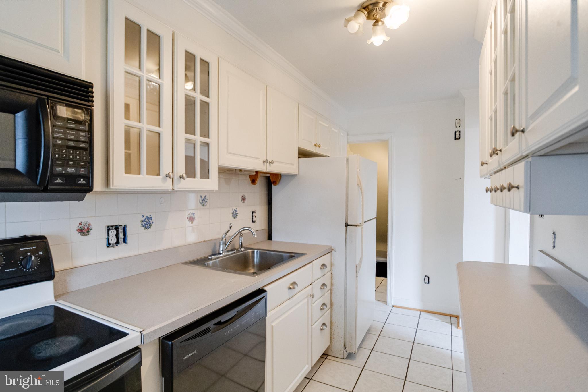 BEVERLY HILLS - Residential