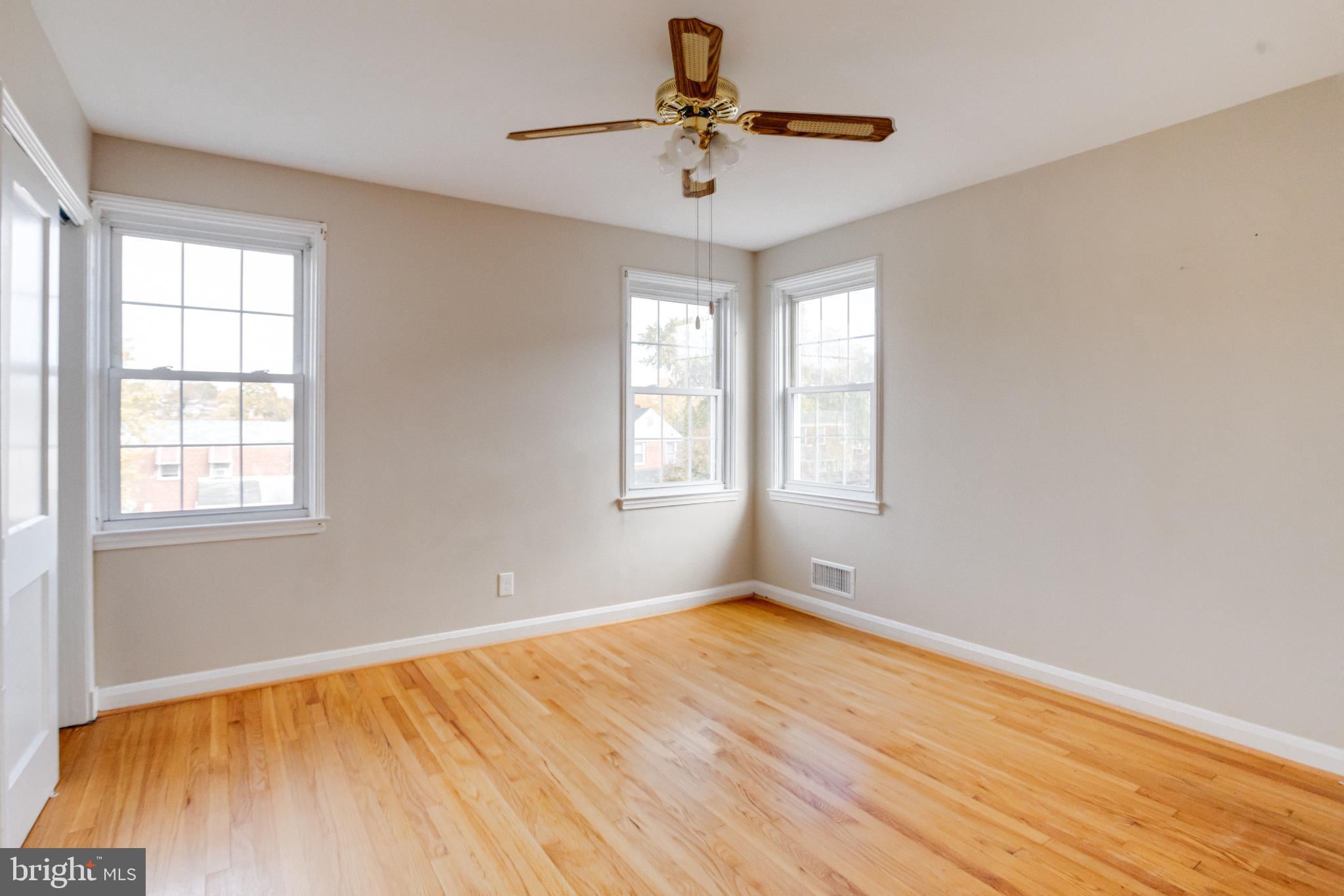 BEVERLY HILLS - Residential