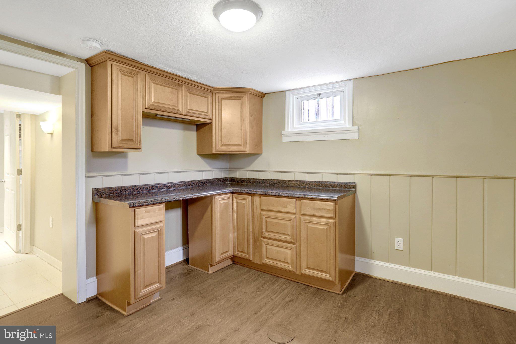 COUNTRY CLUB - Residential