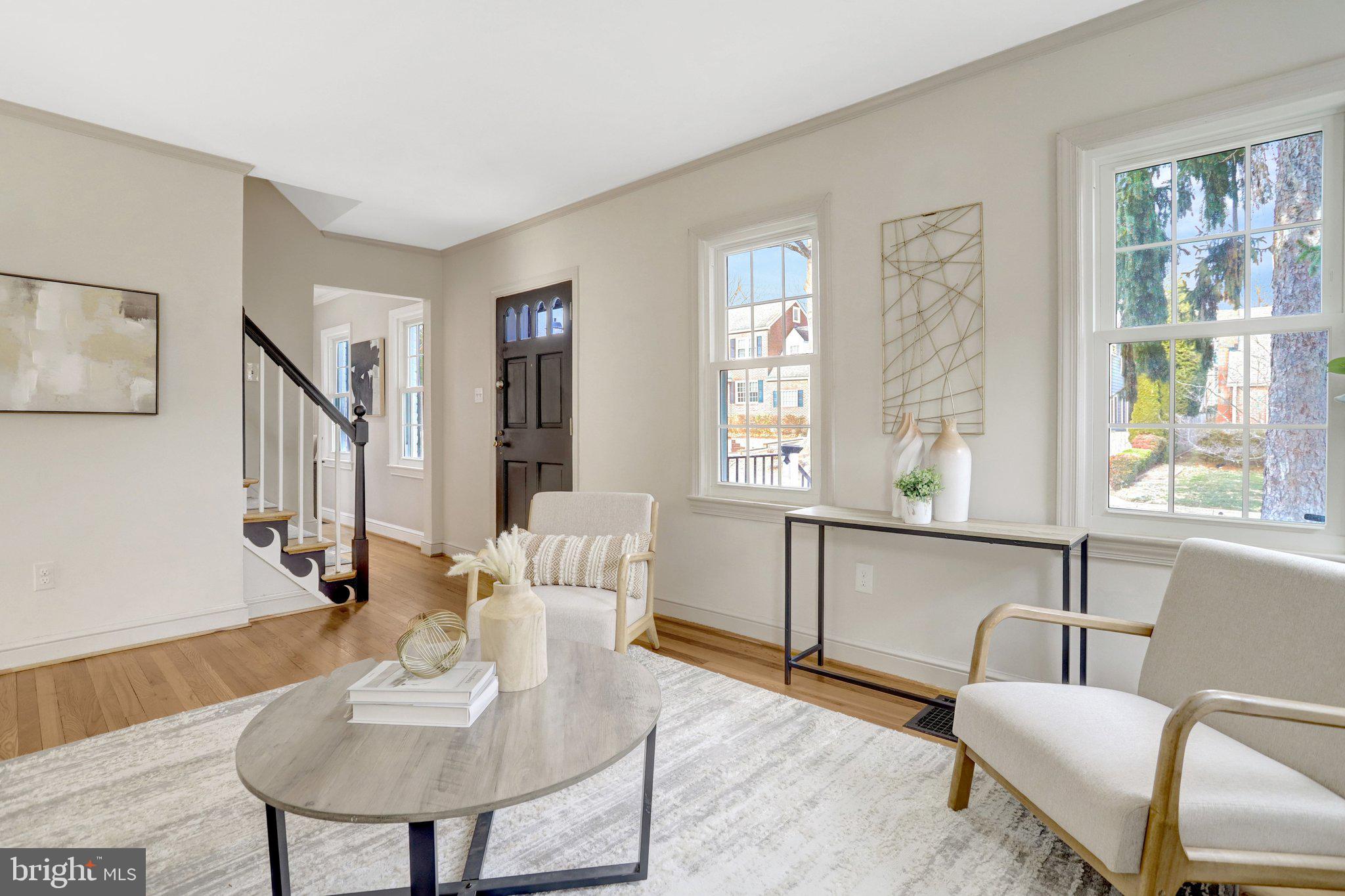 COUNTRY CLUB - Residential