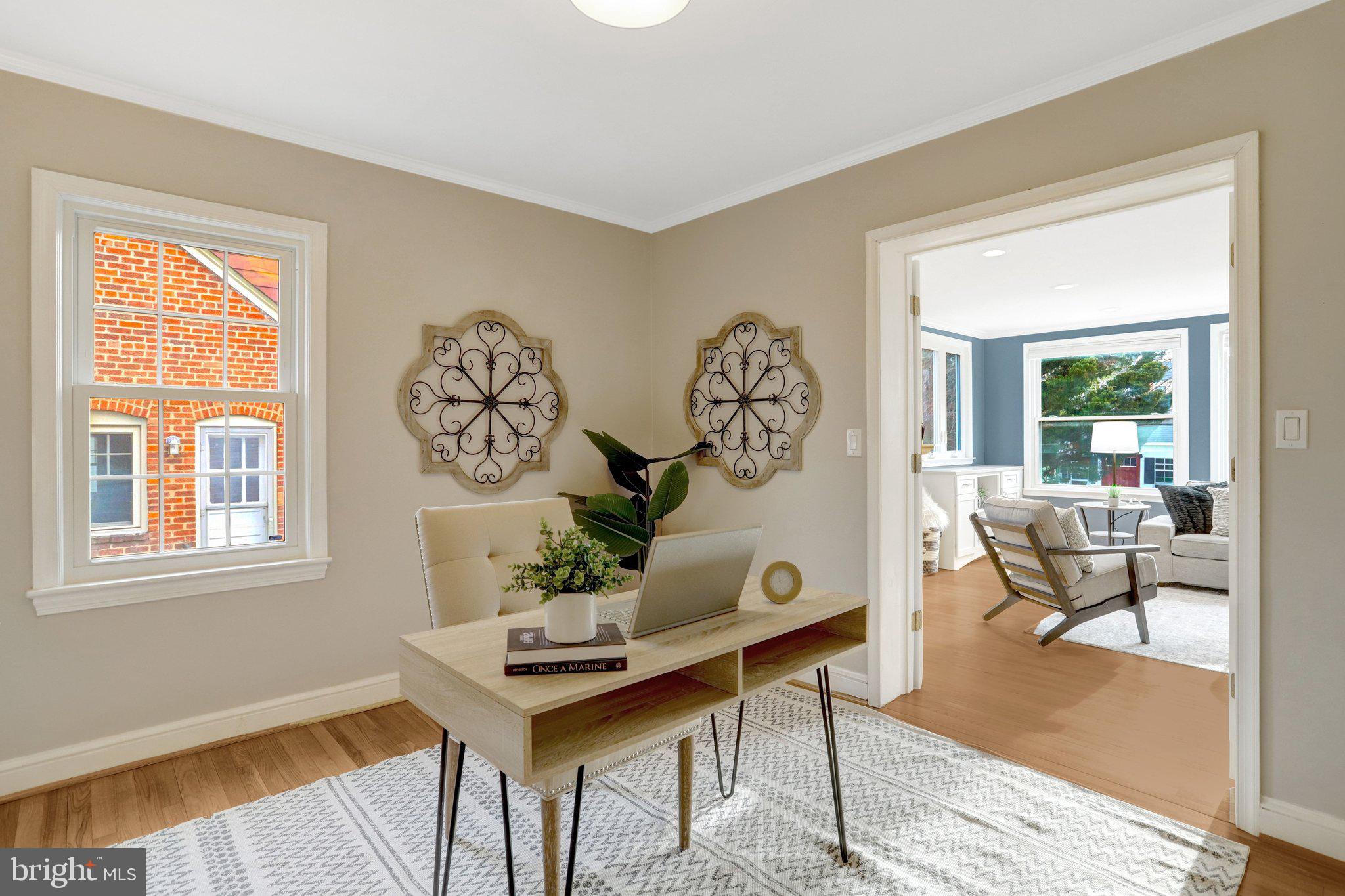 COUNTRY CLUB - Residential