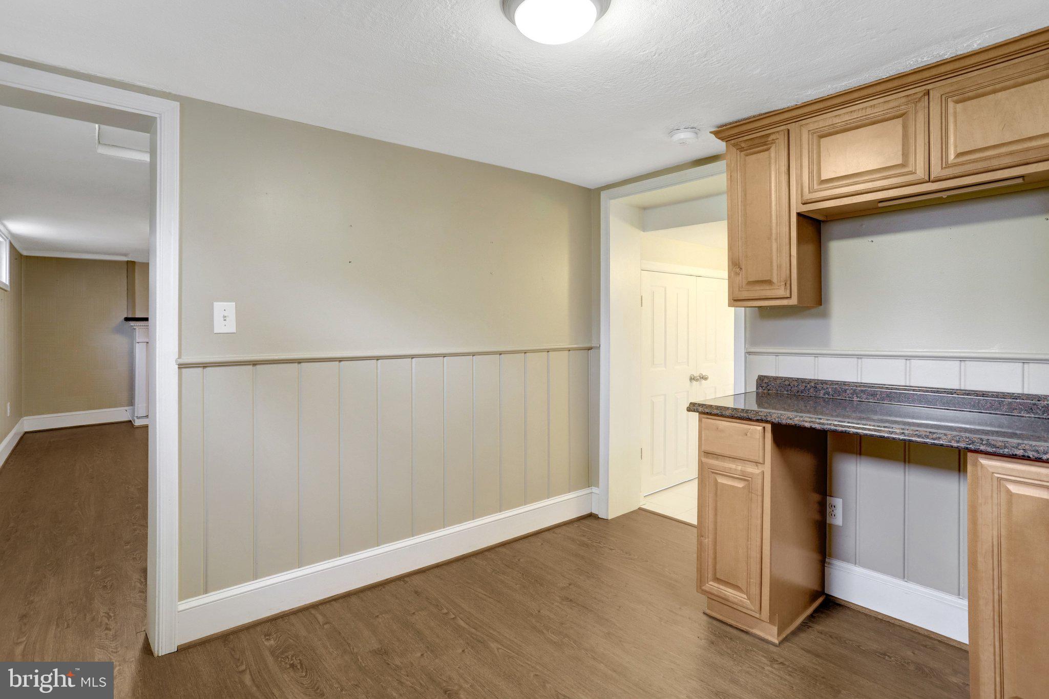 COUNTRY CLUB - Residential