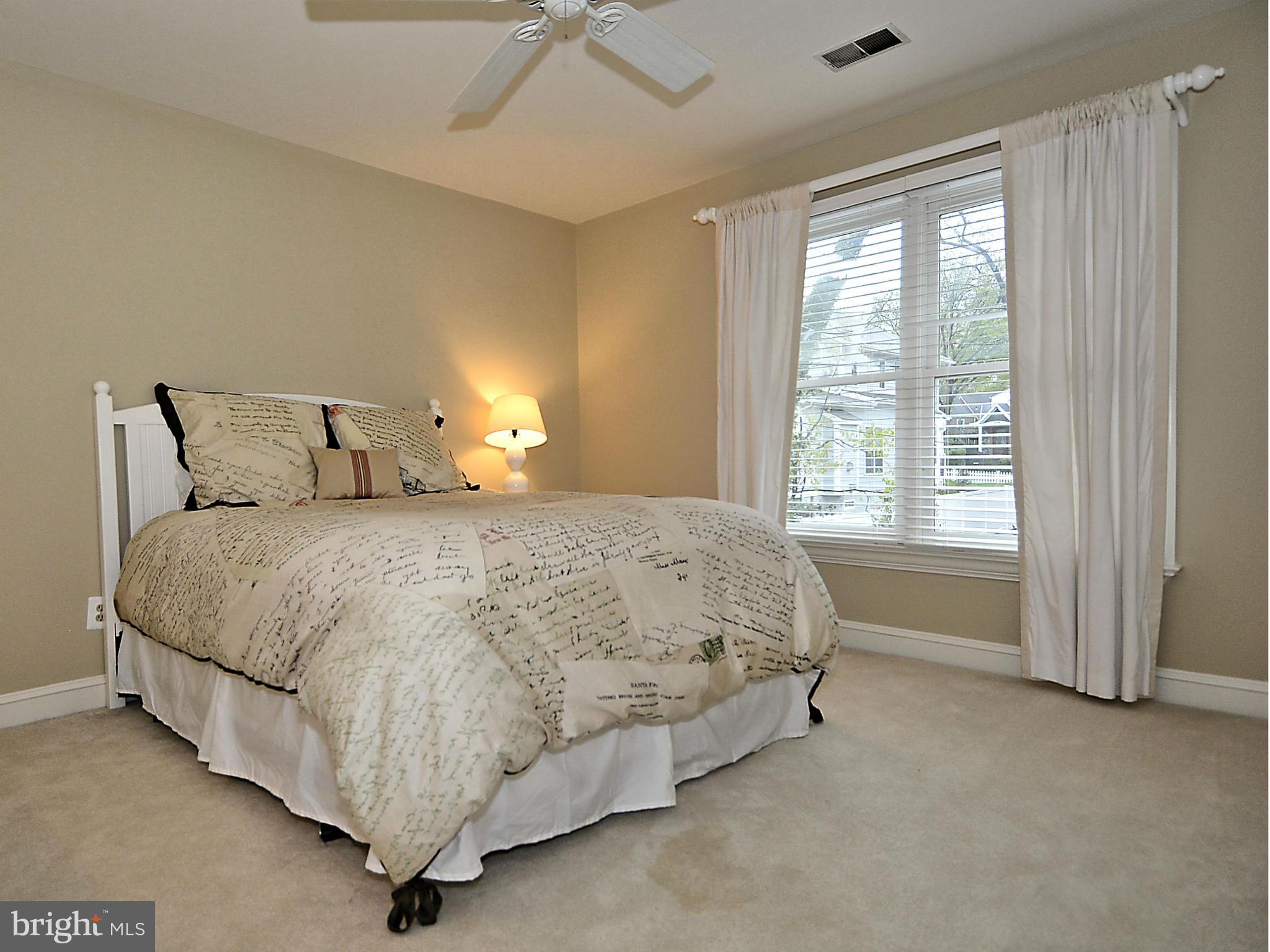 MOUNT IDA - Residential Lease