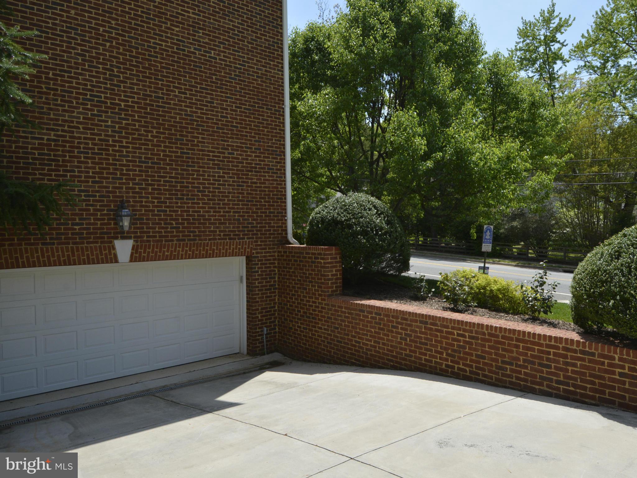 MOUNT IDA - Residential Lease