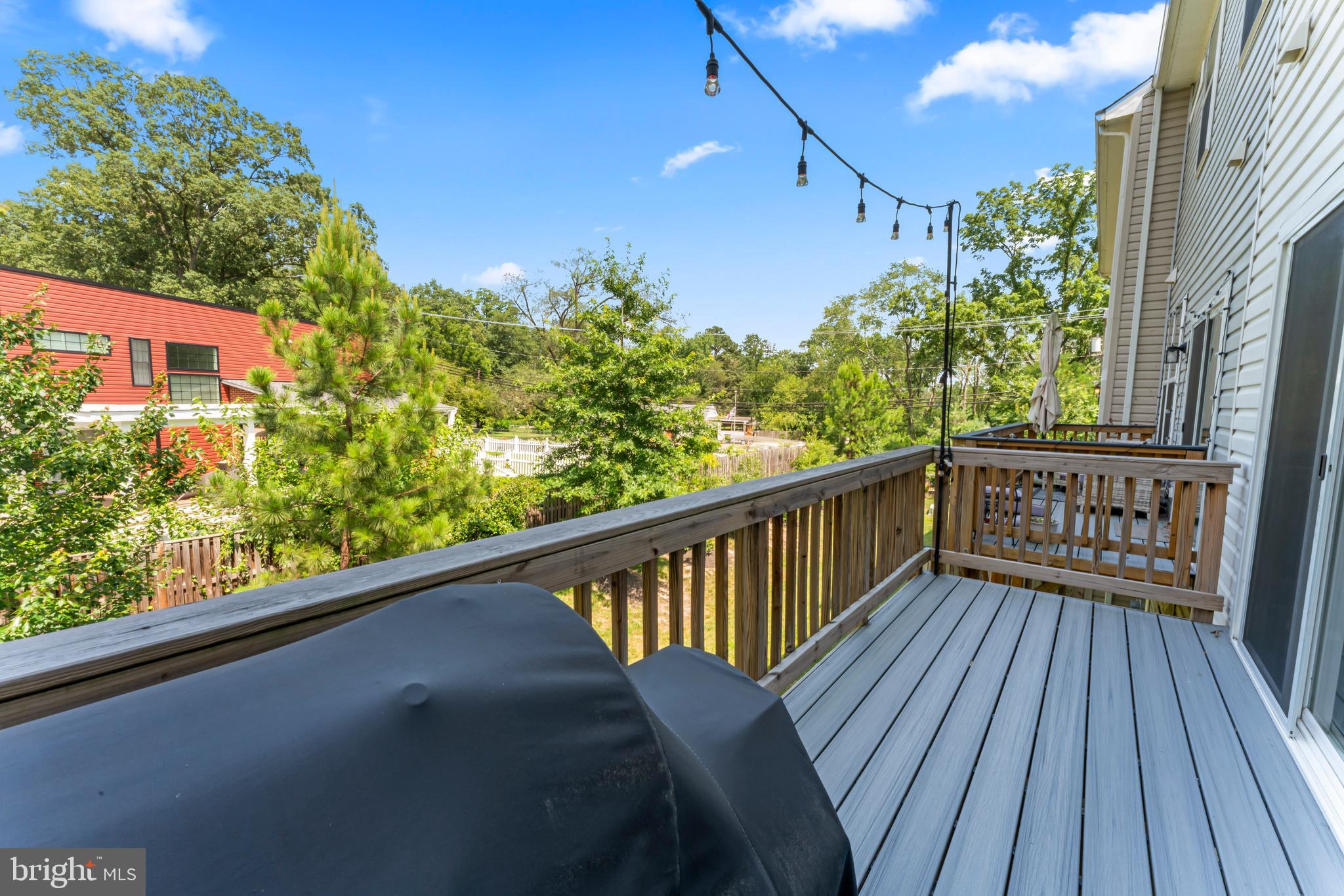 FEATHERSTONE STATION - Residential Lease