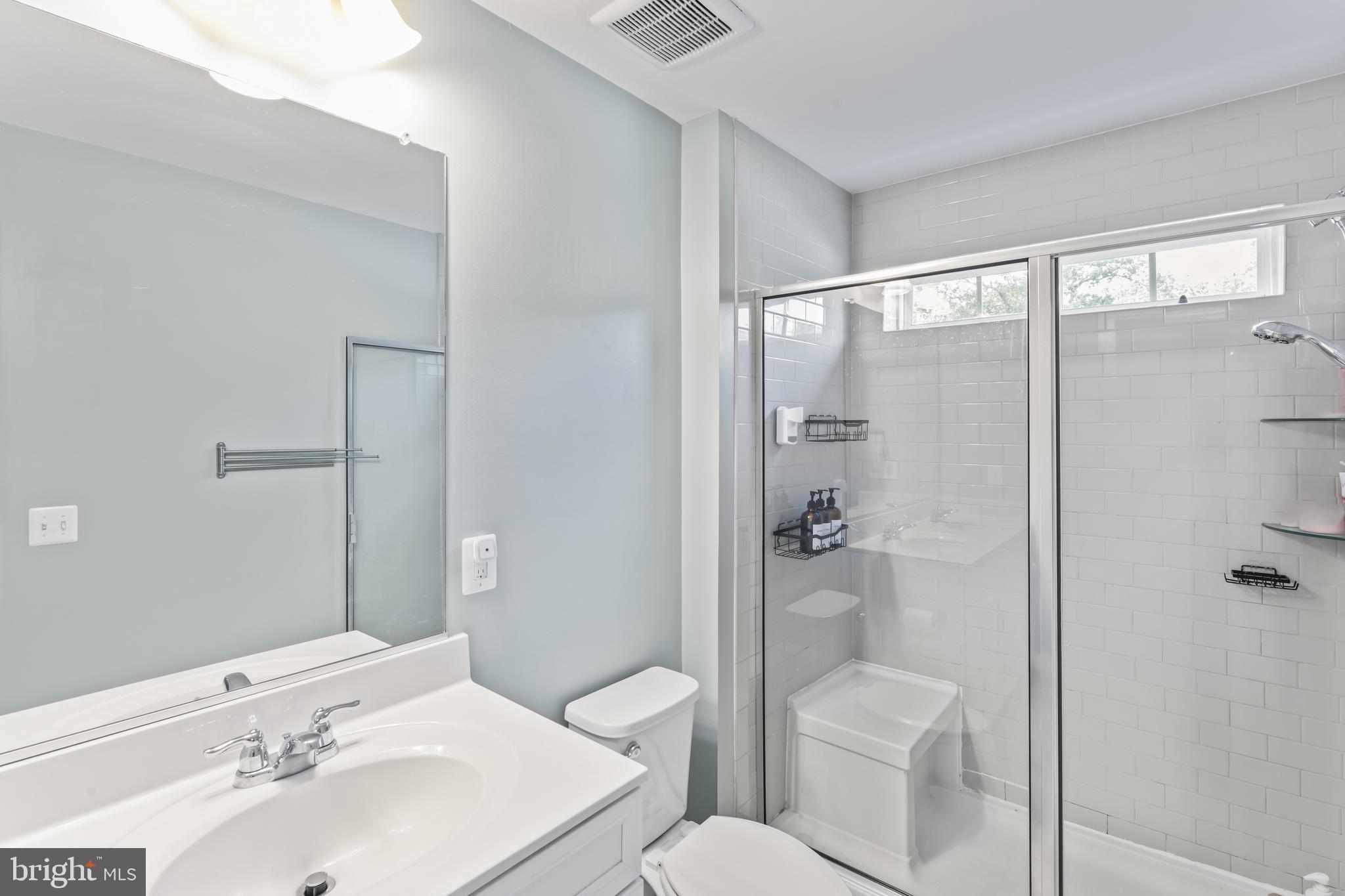 FEATHERSTONE STATION - Residential Lease