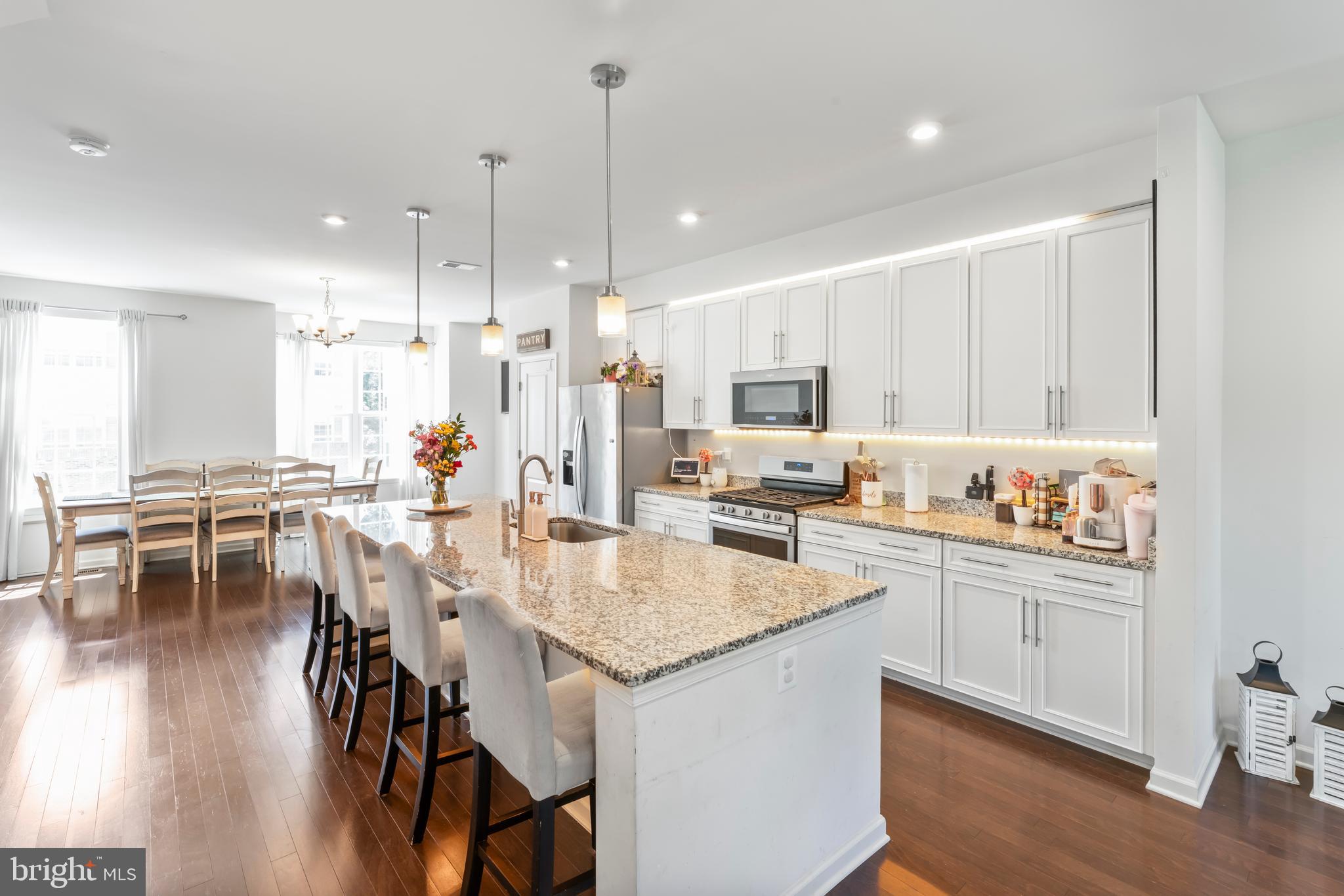 FEATHERSTONE STATION - Residential Lease