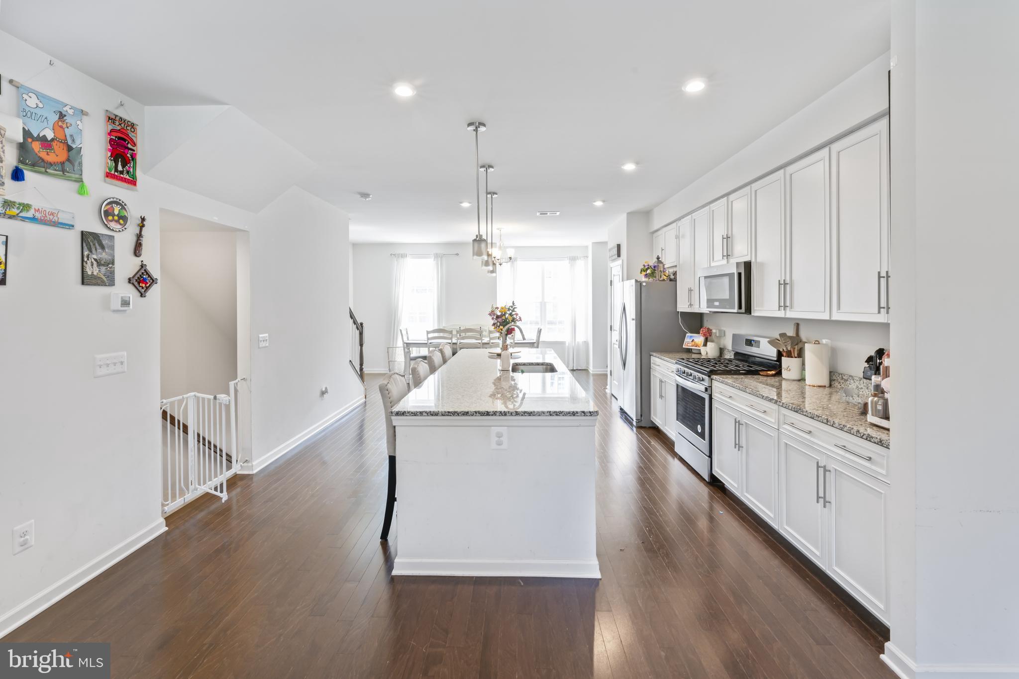 FEATHERSTONE STATION - Residential Lease