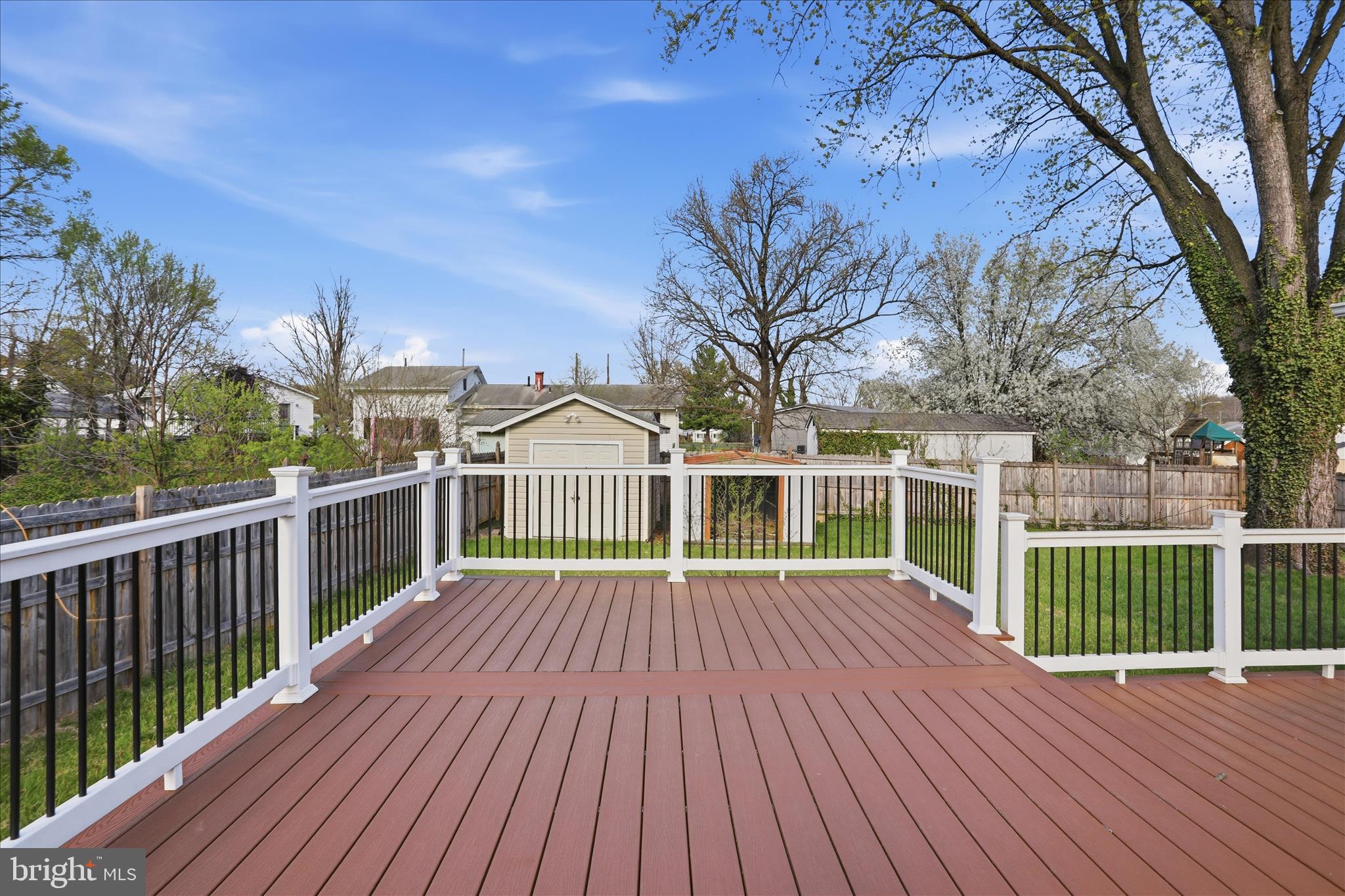 FOREST HILLS - Residential