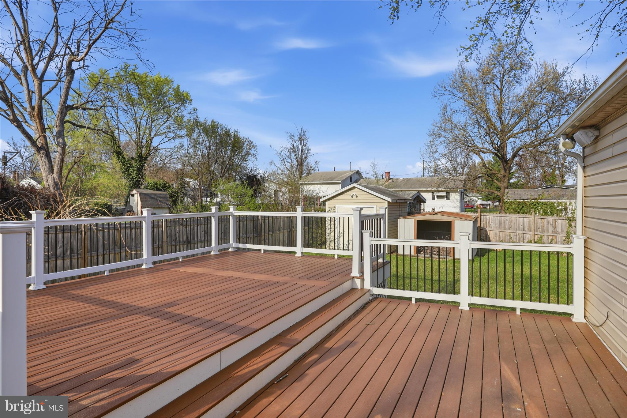 FOREST HILLS - Residential