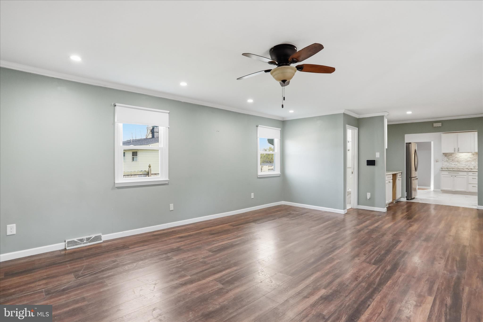 FOREST HILLS - Residential