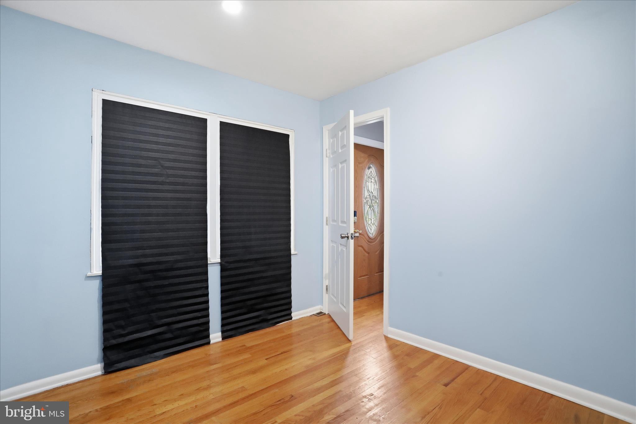 FOREST HILLS - Residential