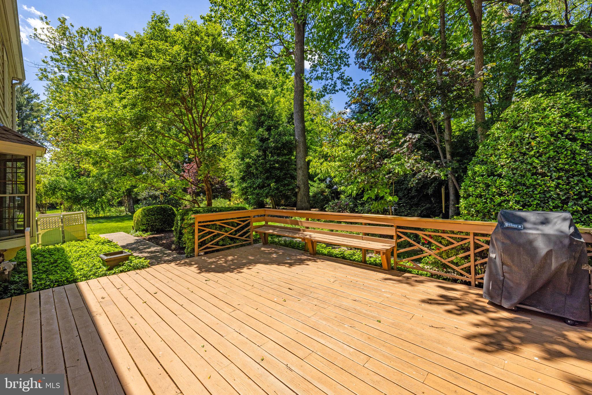 VIENNA OAKS - Residential