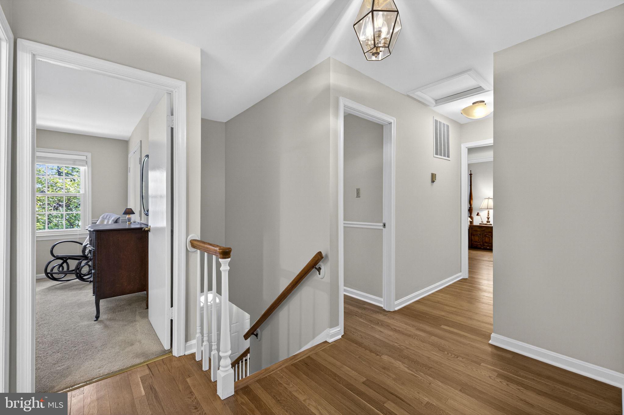 VIENNA OAKS - Residential