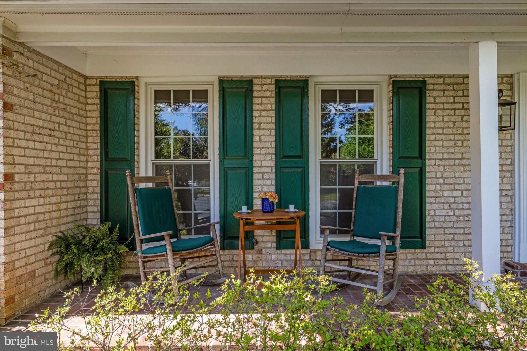 VIENNA OAKS - Residential