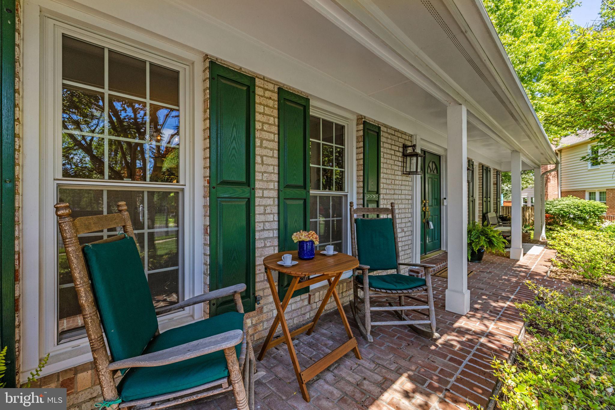 VIENNA OAKS - Residential