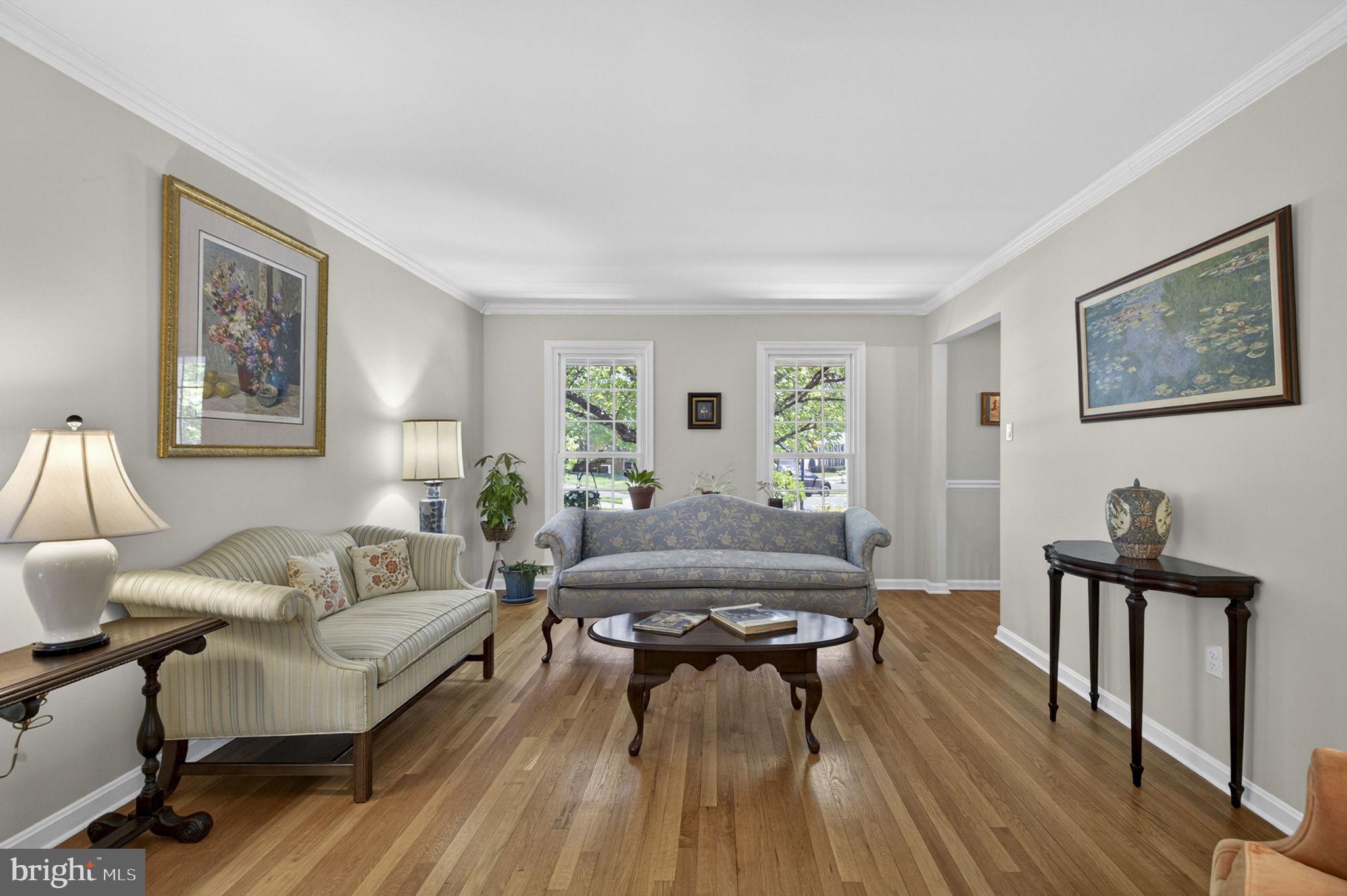 VIENNA OAKS - Residential