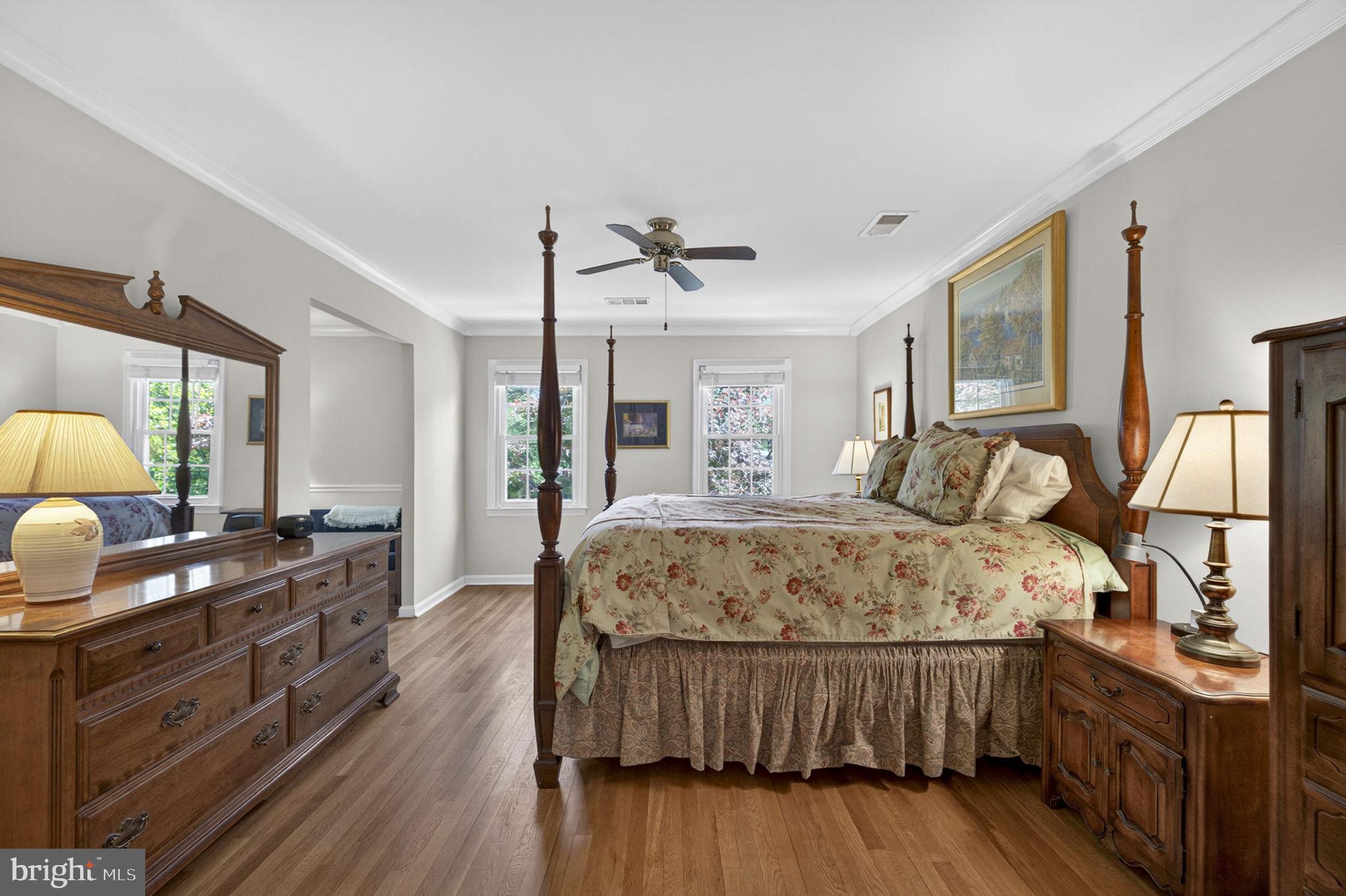 VIENNA OAKS - Residential