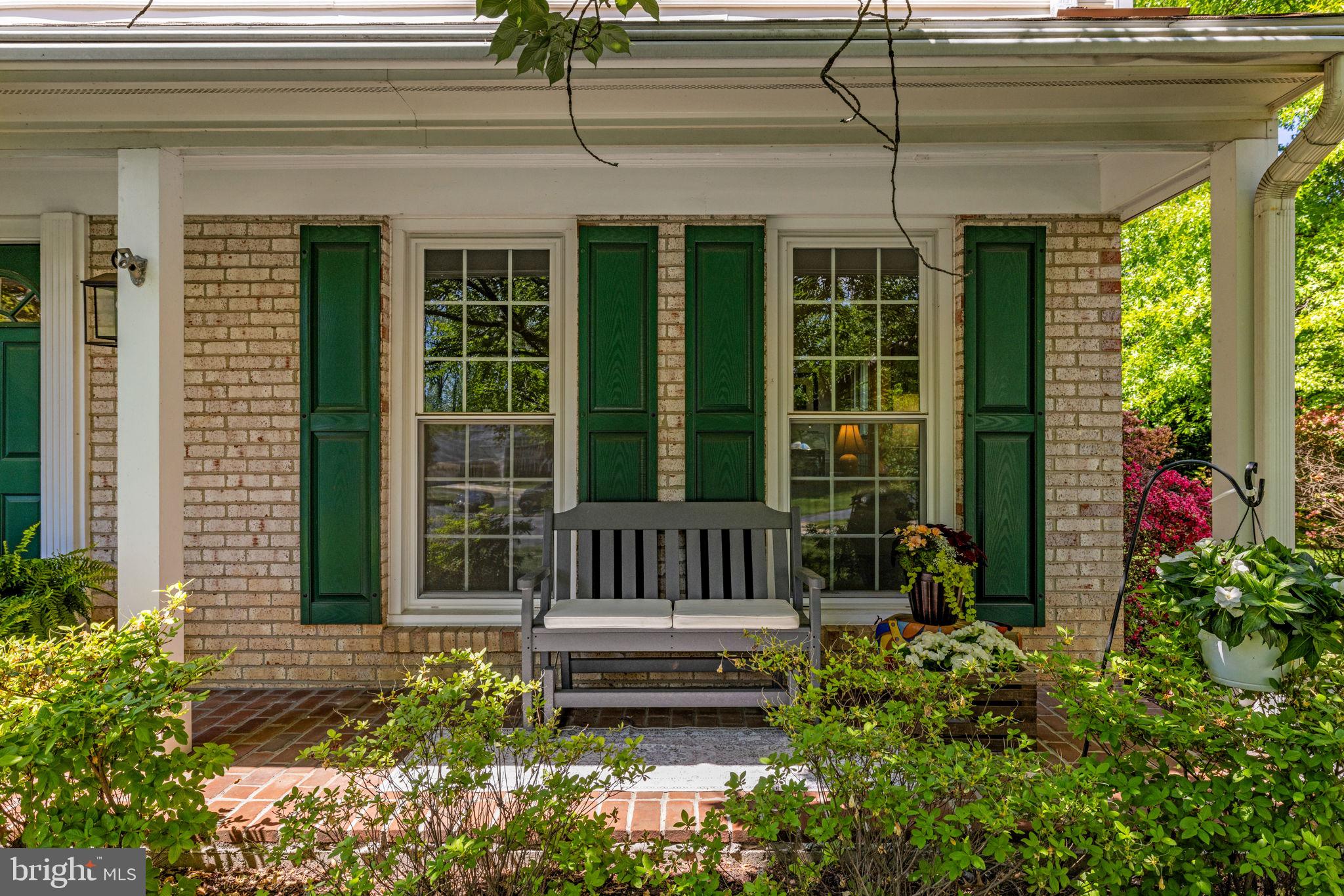 VIENNA OAKS - Residential