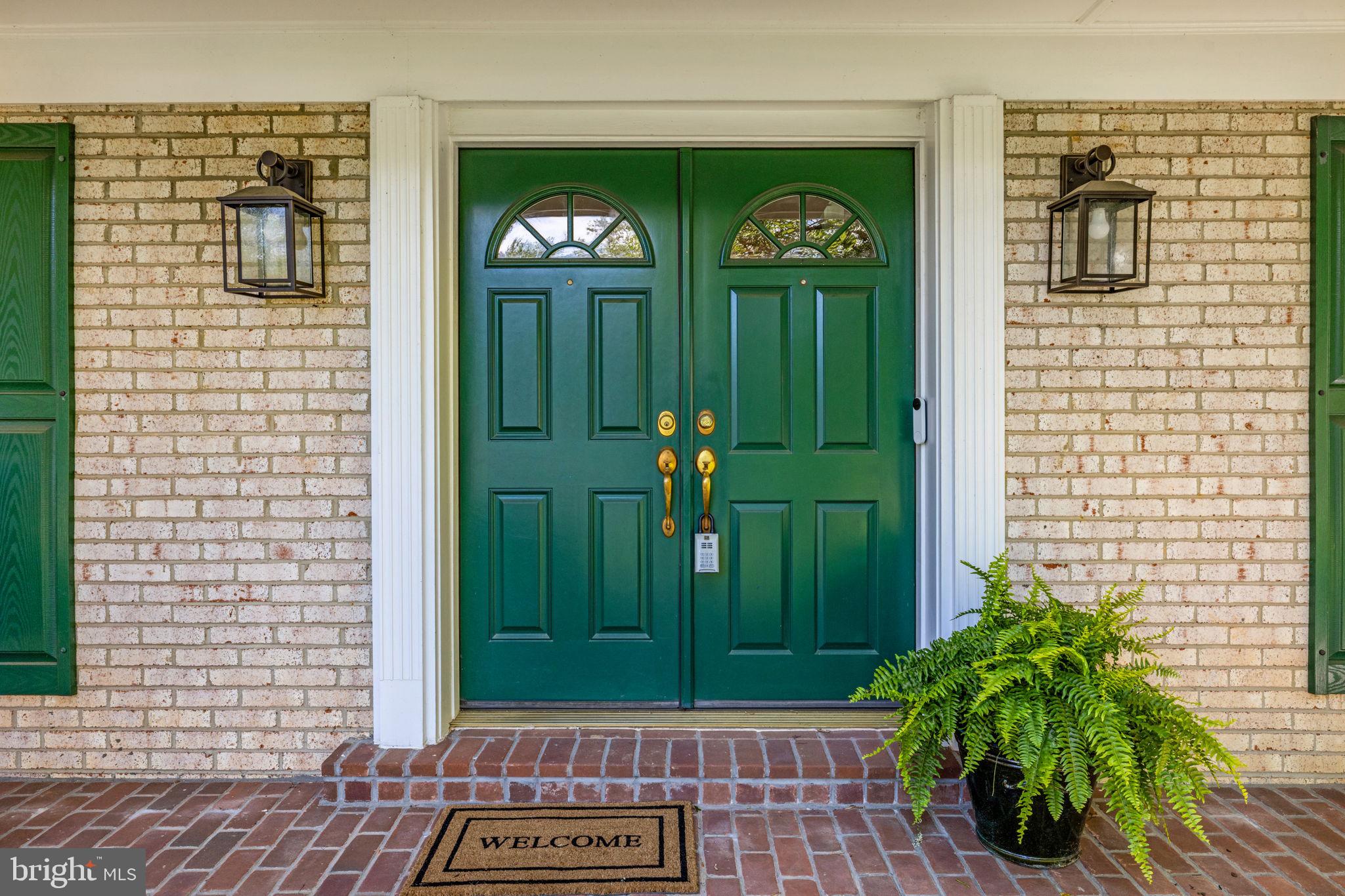 VIENNA OAKS - Residential