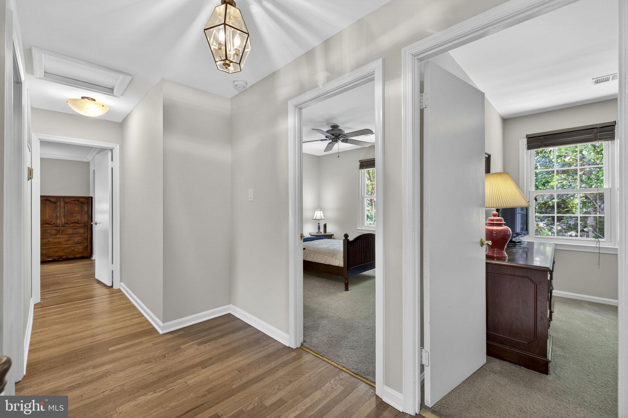 VIENNA OAKS - Residential