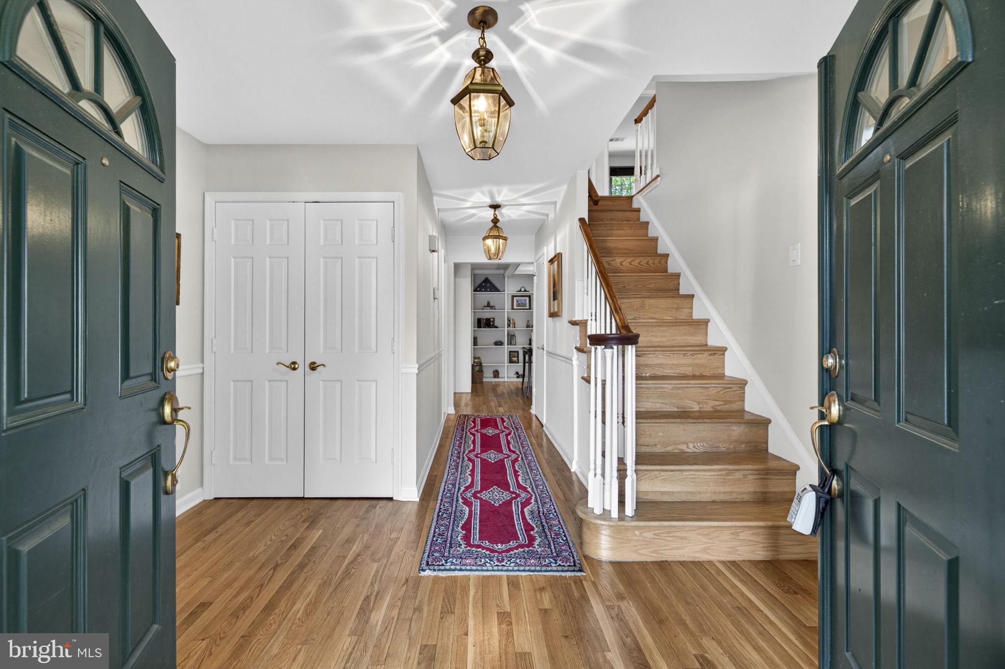 VIENNA OAKS - Residential