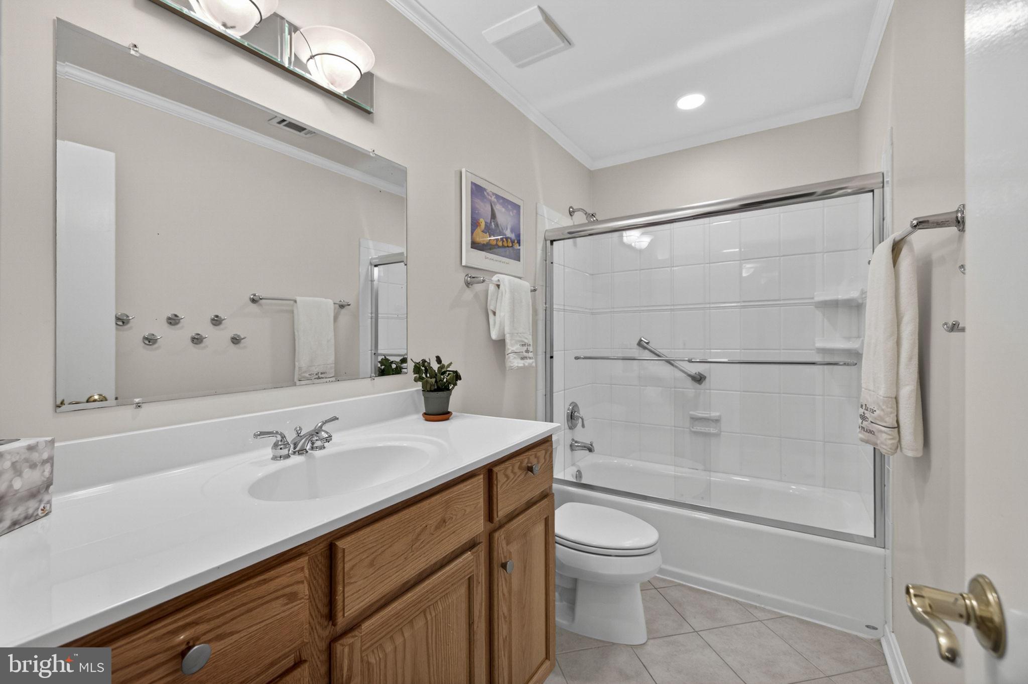 VIENNA OAKS - Residential