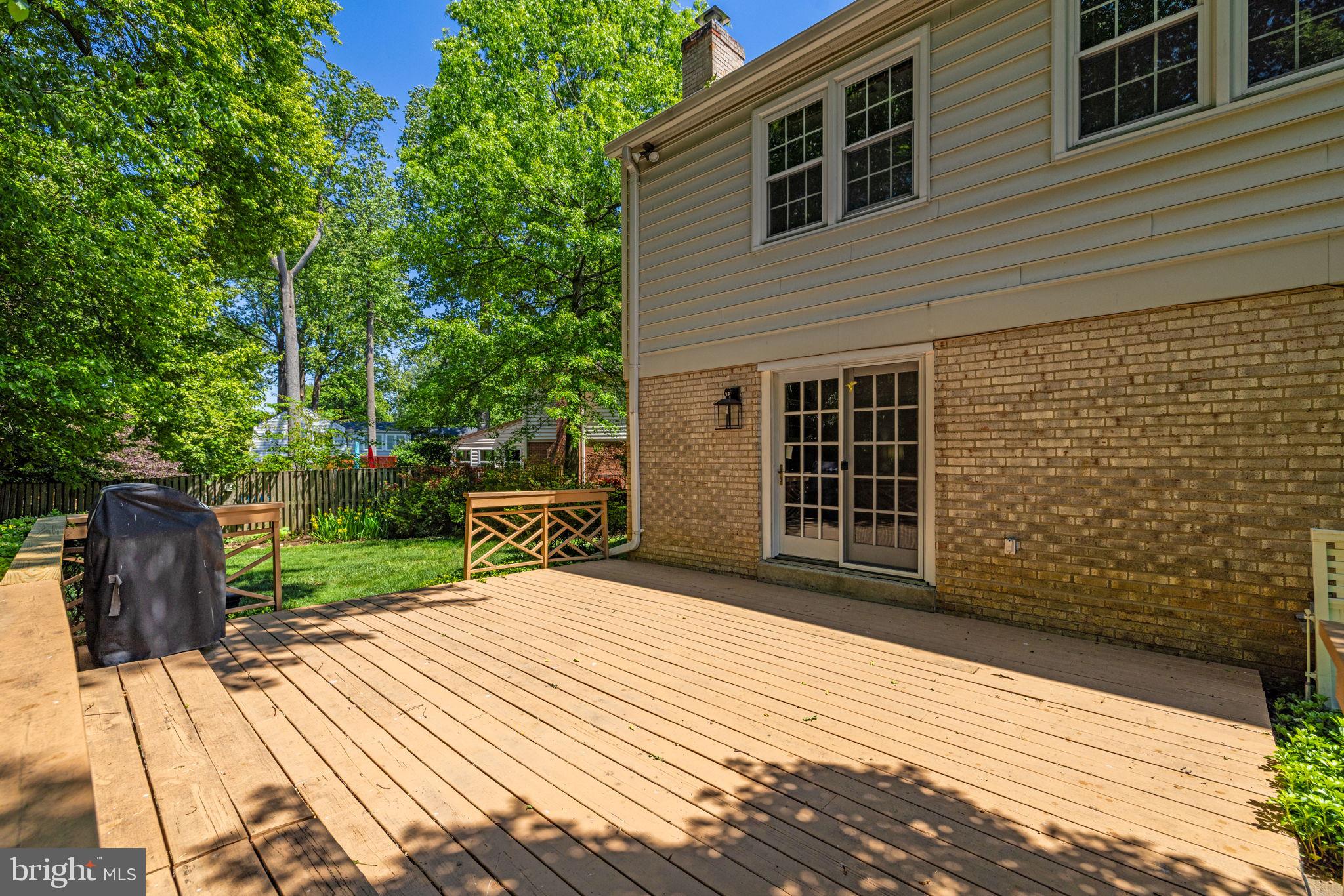 VIENNA OAKS - Residential