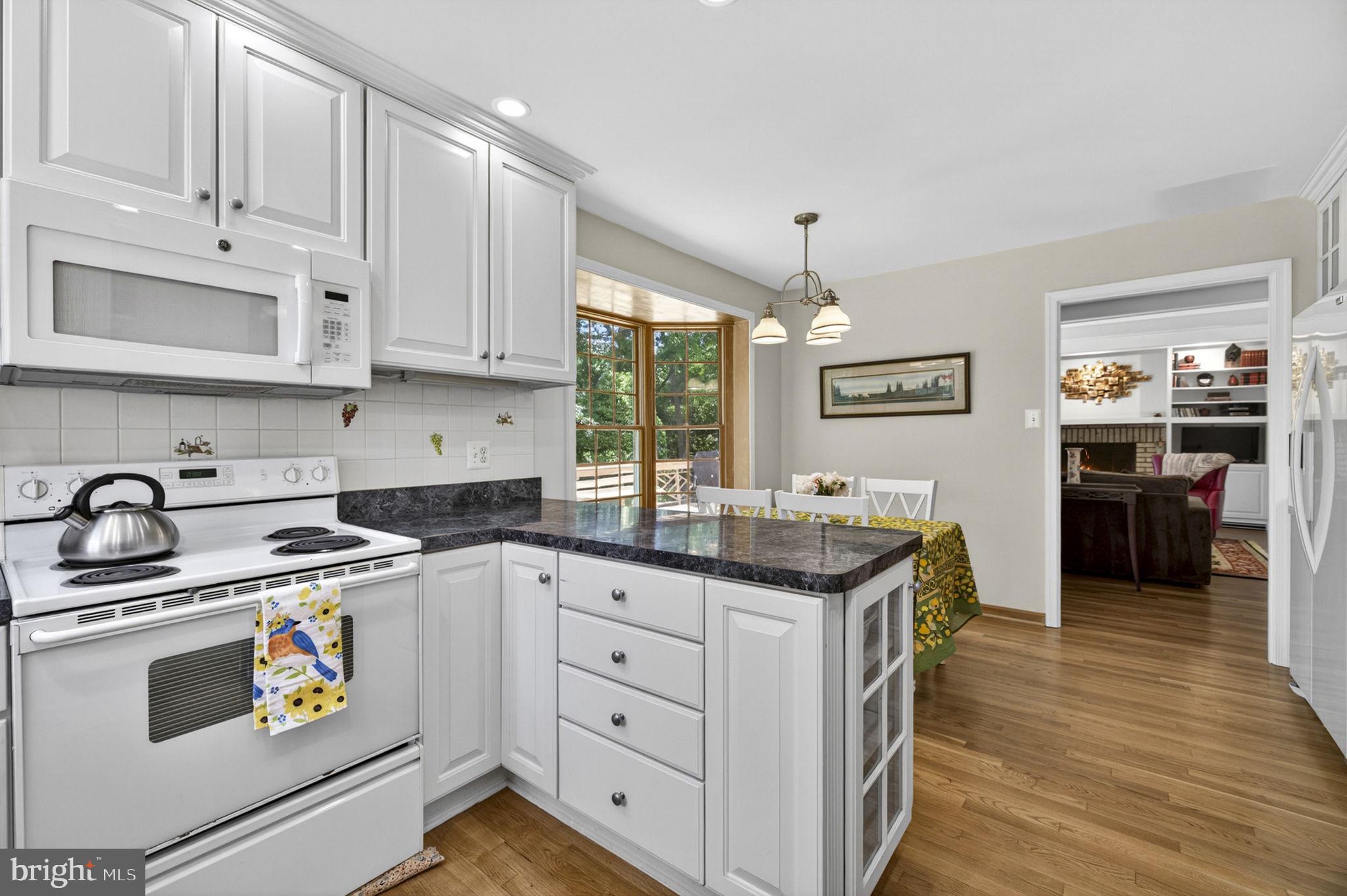 VIENNA OAKS - Residential
