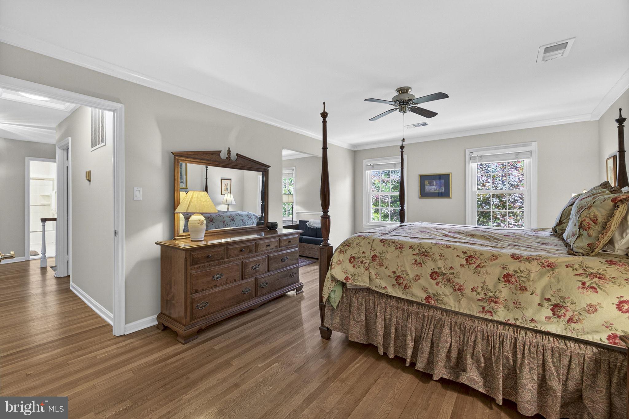 VIENNA OAKS - Residential