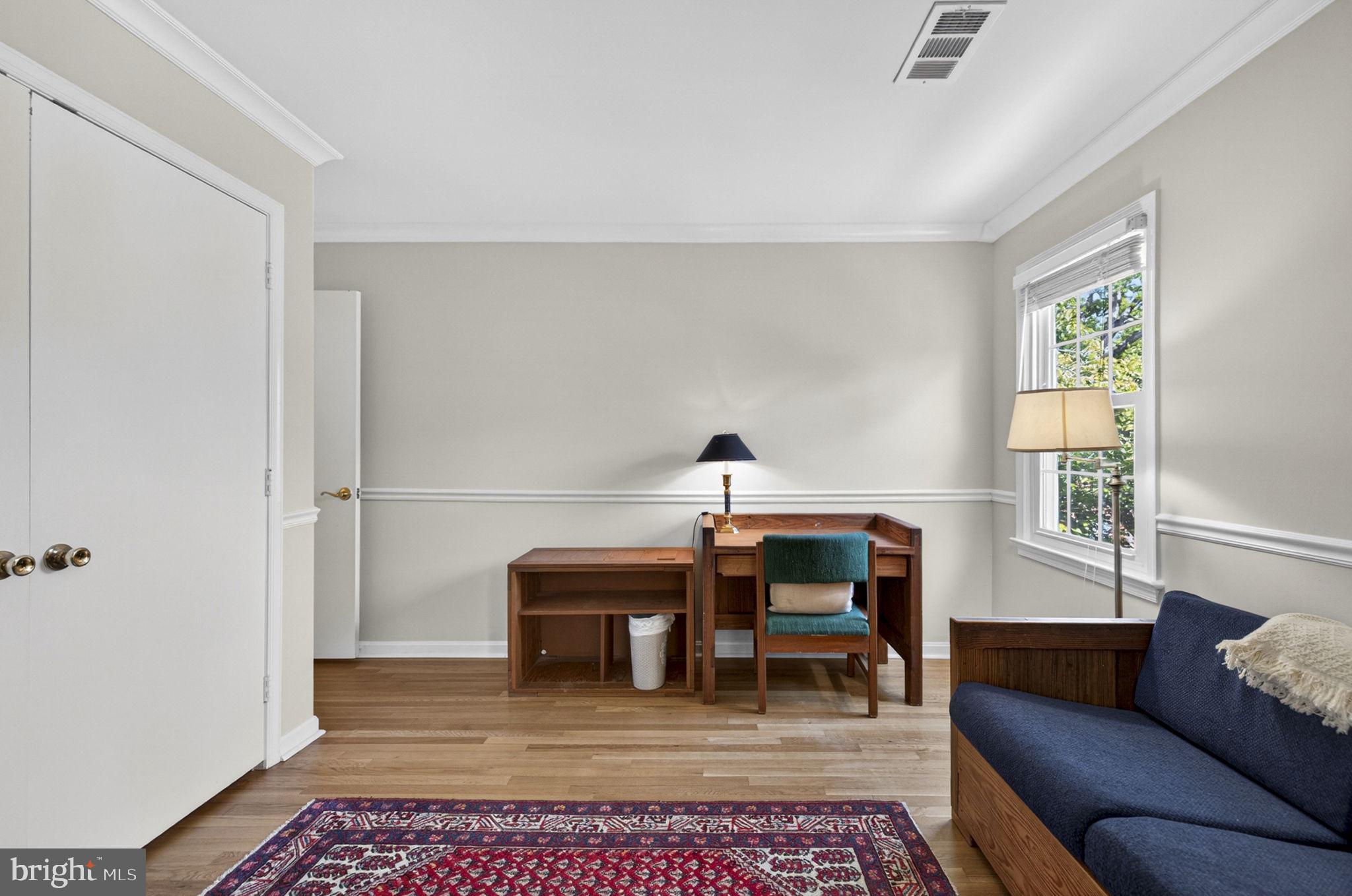 VIENNA OAKS - Residential