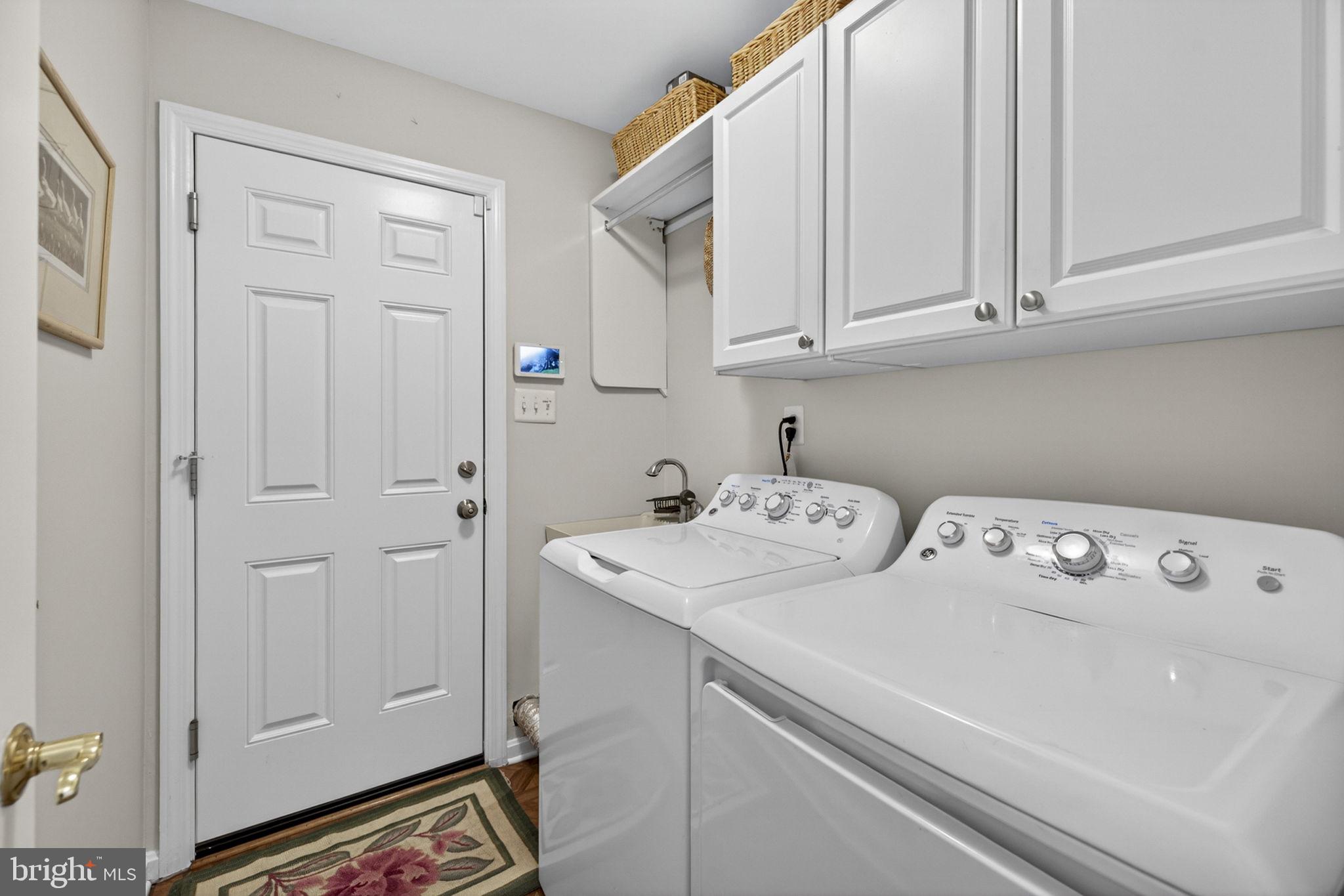 VIENNA OAKS - Residential